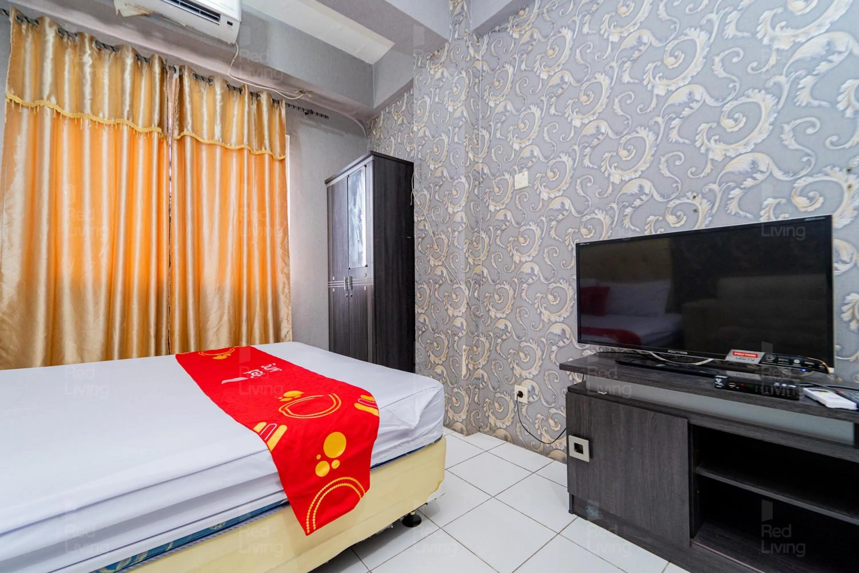 Bedroom, Bed in Apartemen City Park - Rendy Room Tower H18
