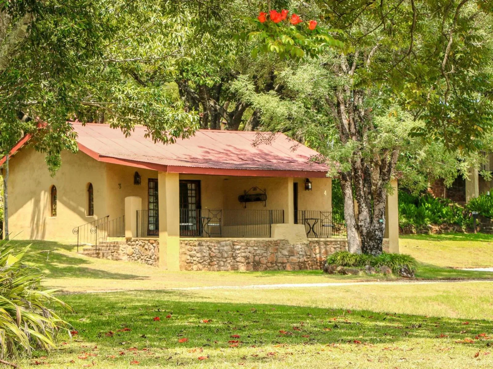 Property building in Bohm's Zeederberg Country House