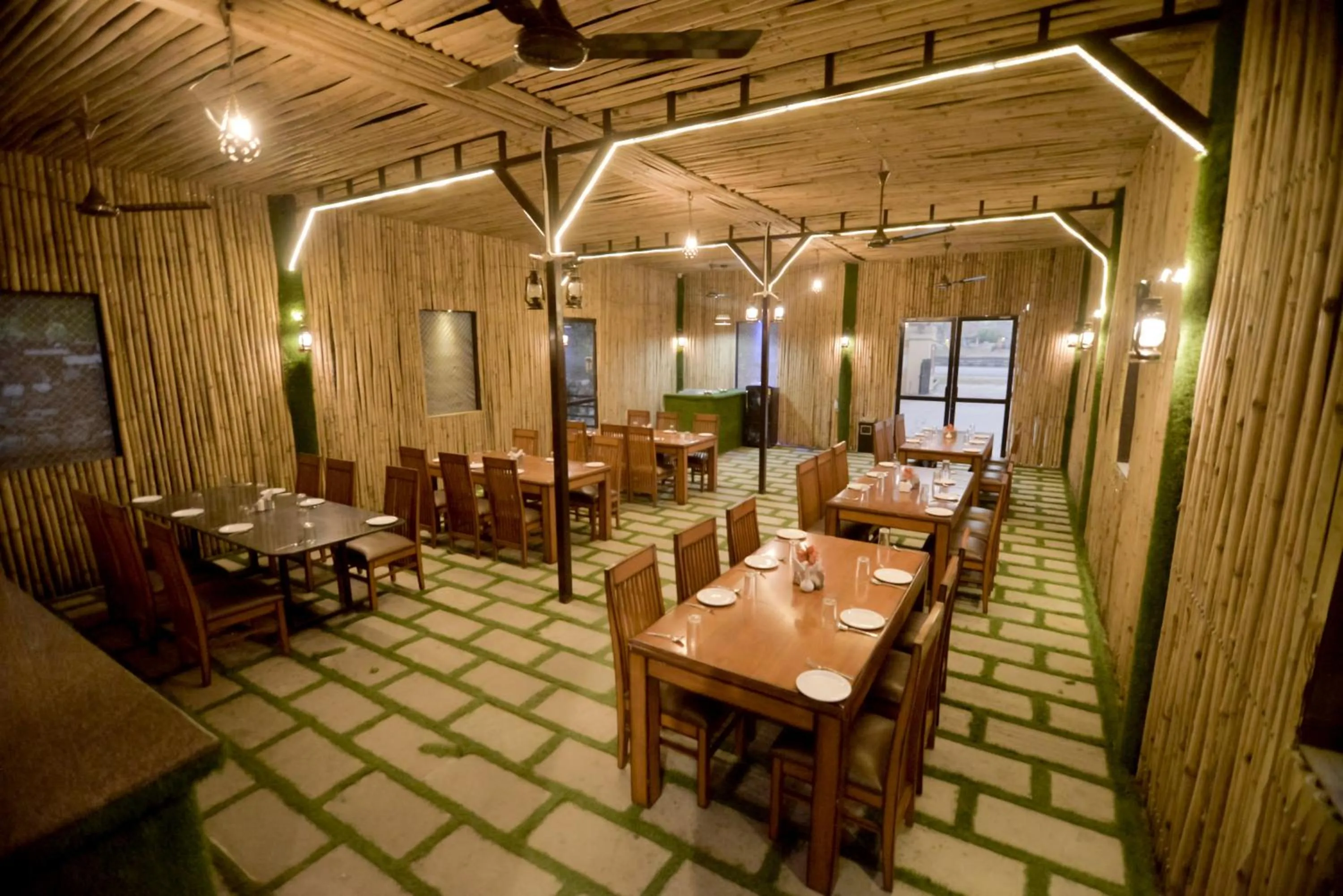 Restaurant/places to eat in Gold Nest Rubystone Heritage