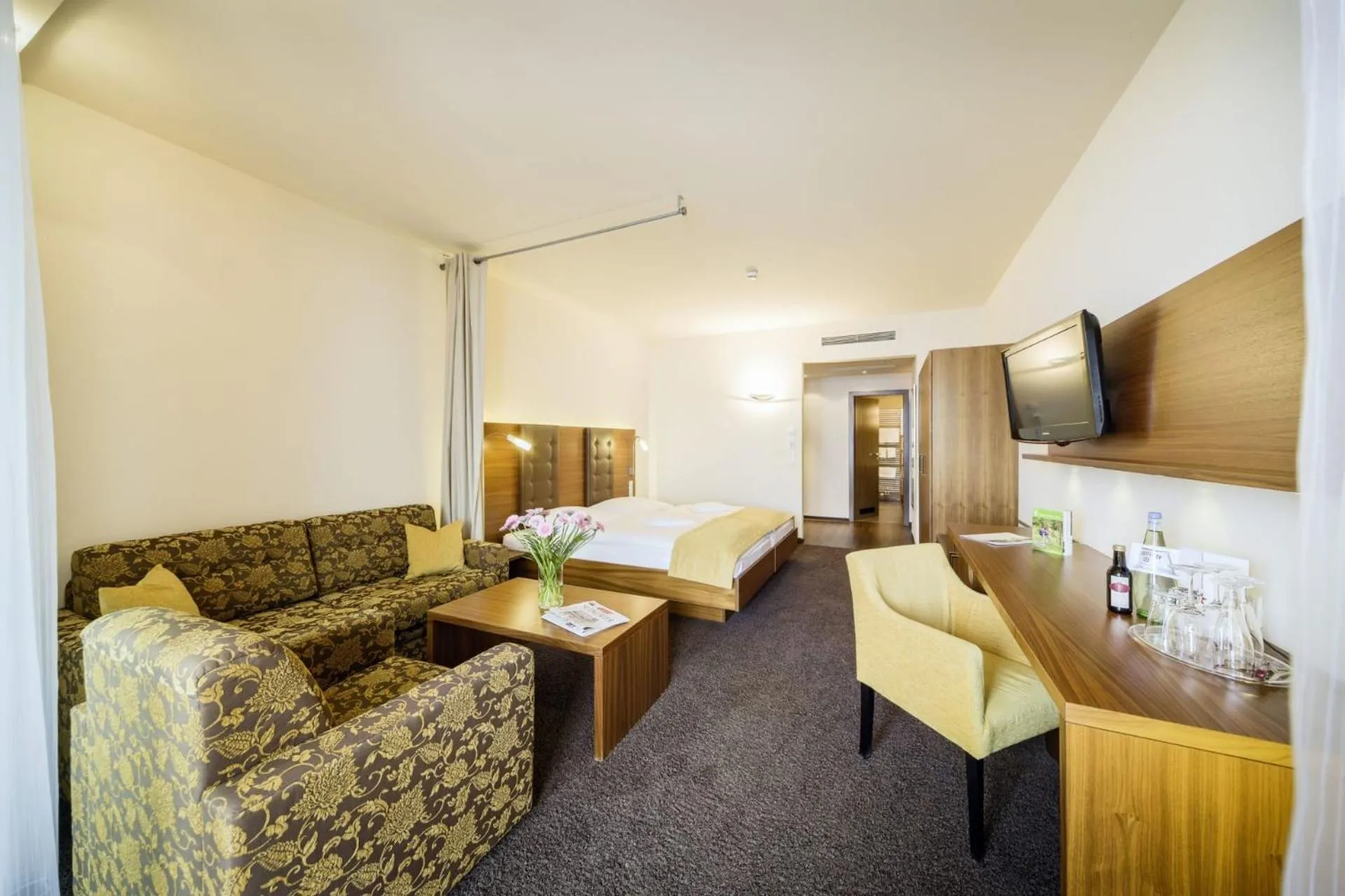 TV and multimedia, Bed in Flair Hotel zum Schiff