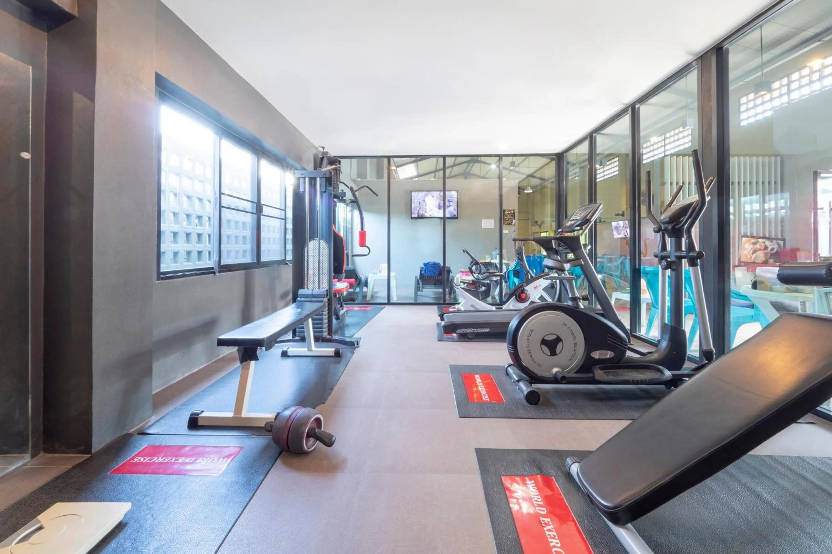 OYO 75382 Chonburi Hotel