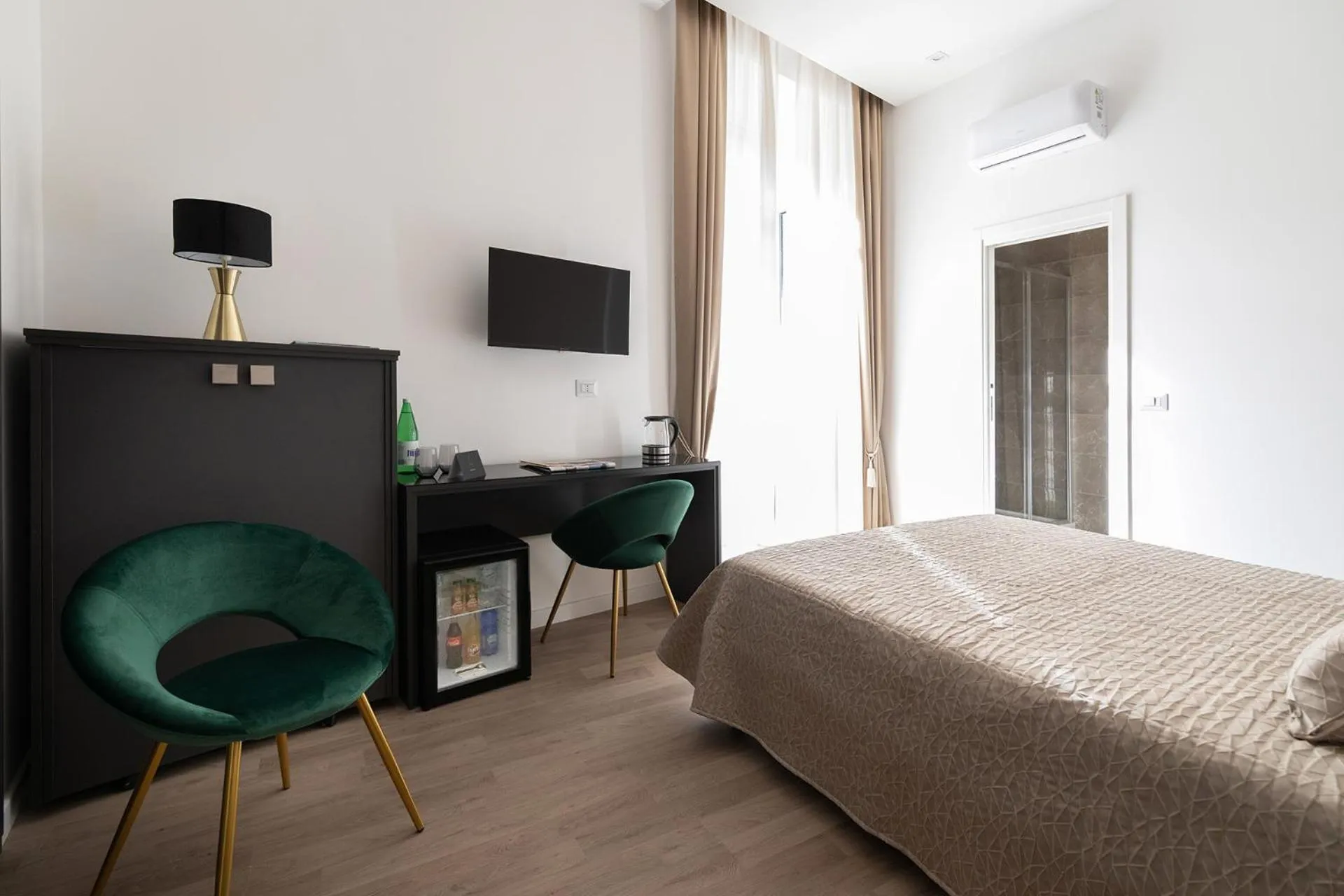 Photo of the whole room, Bed in FJ Bianco Guest House