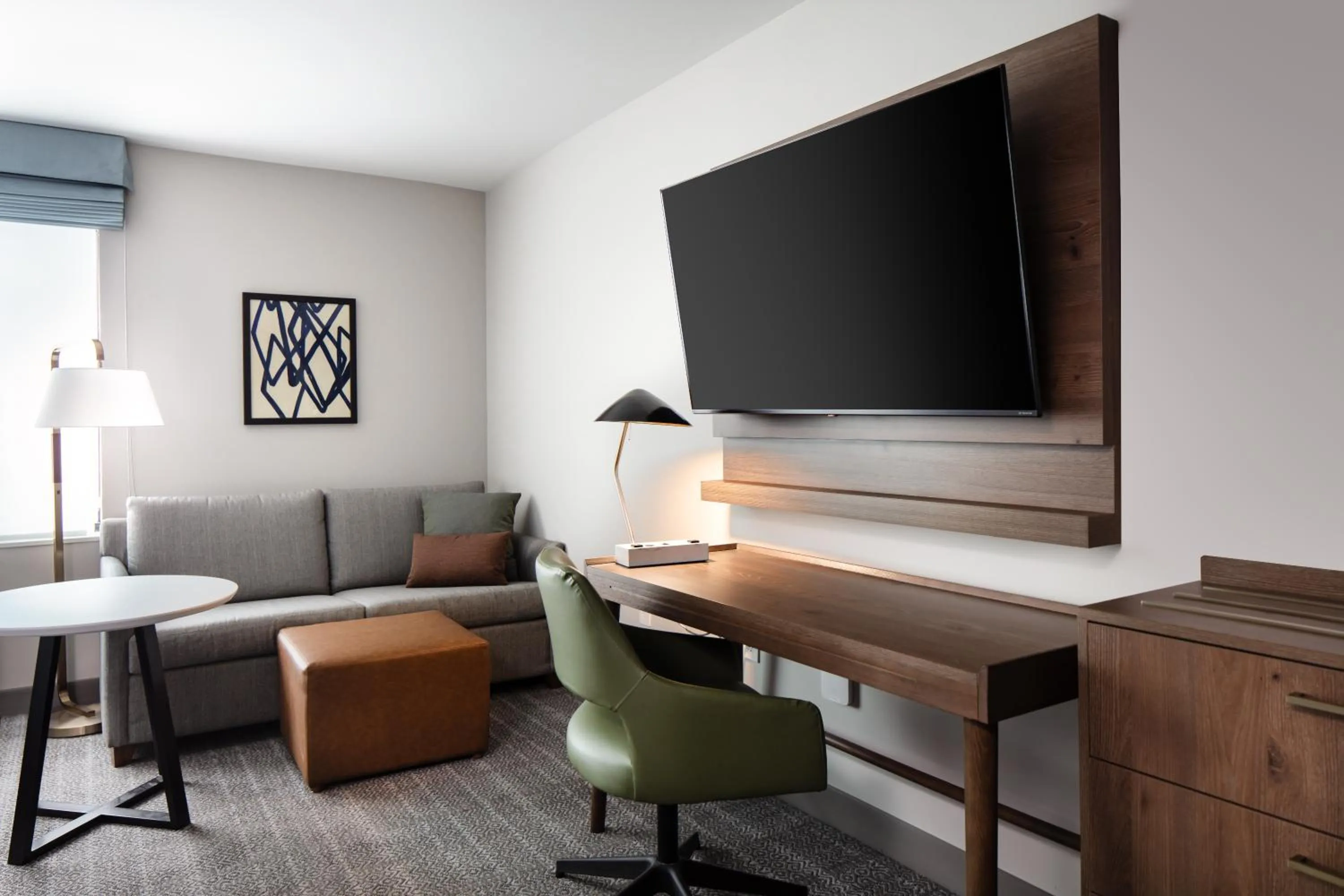TV and multimedia in Staybridge Suites - Iowa City - Coralville by IHG