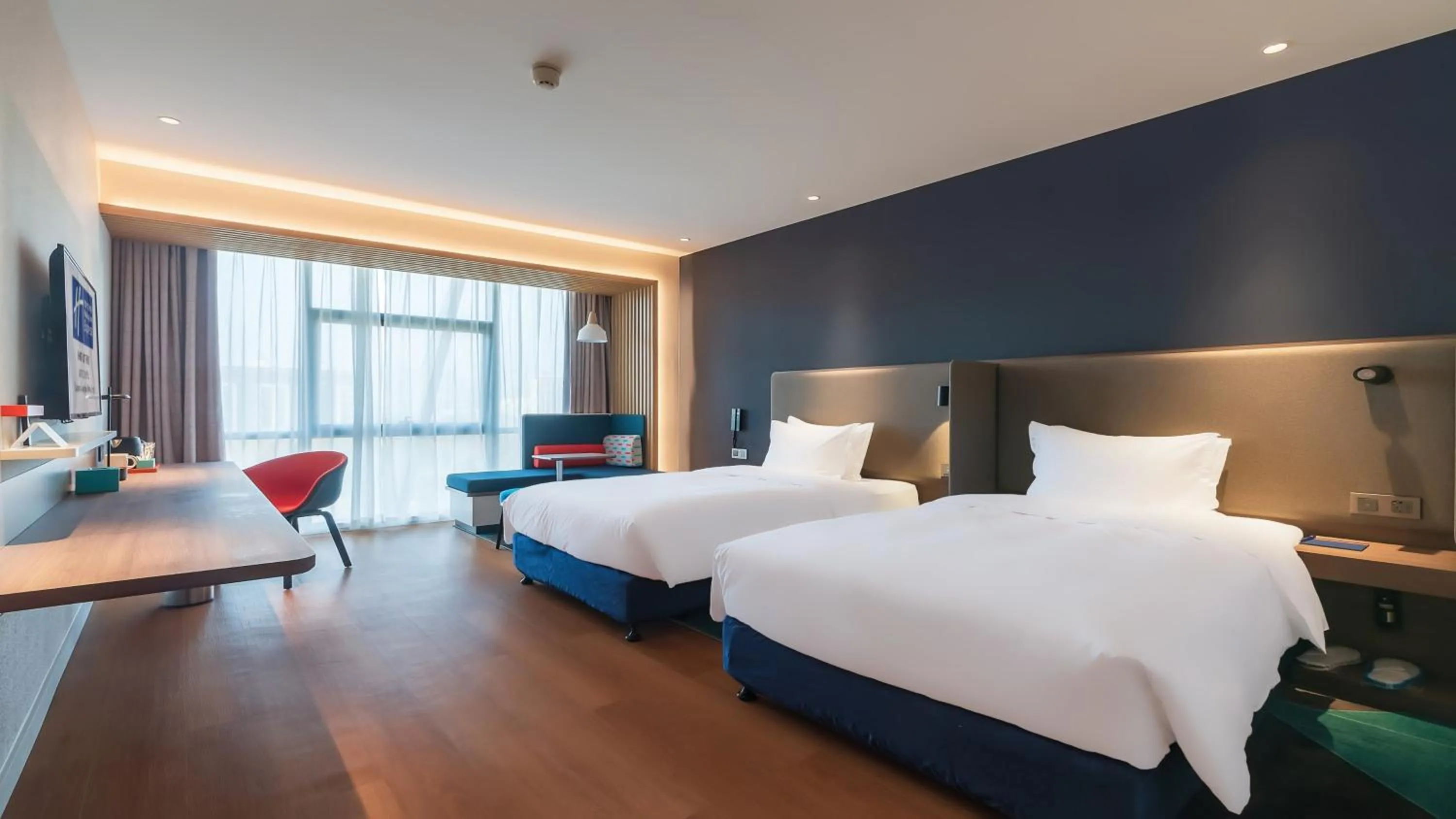 Photo of the whole room in Holiday Inn Express Nanjing Jiangbei Yushan, an IHG Hotel