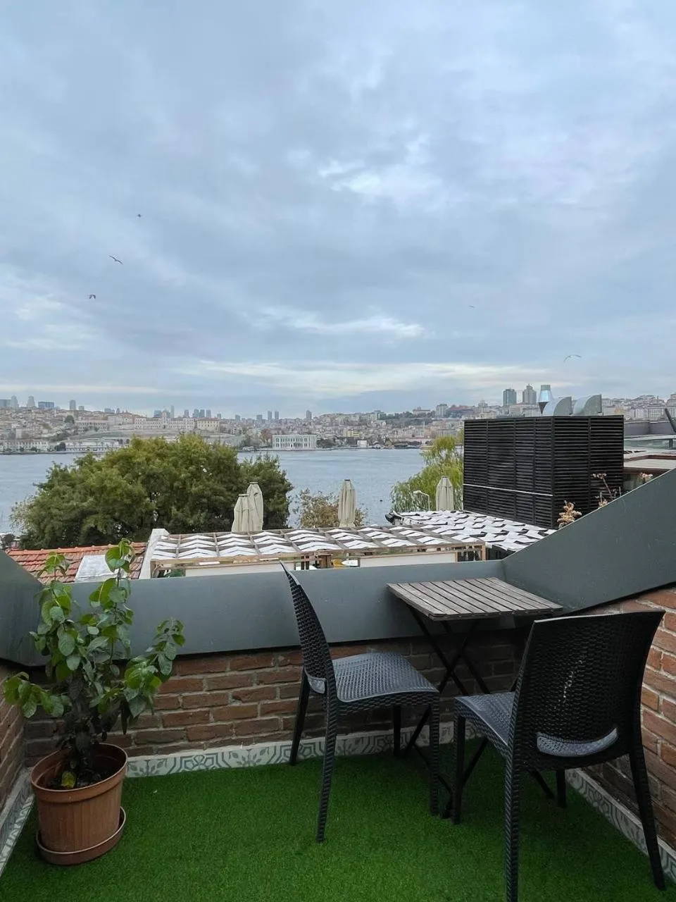 View (from property/room) in Gen Suites Cibali