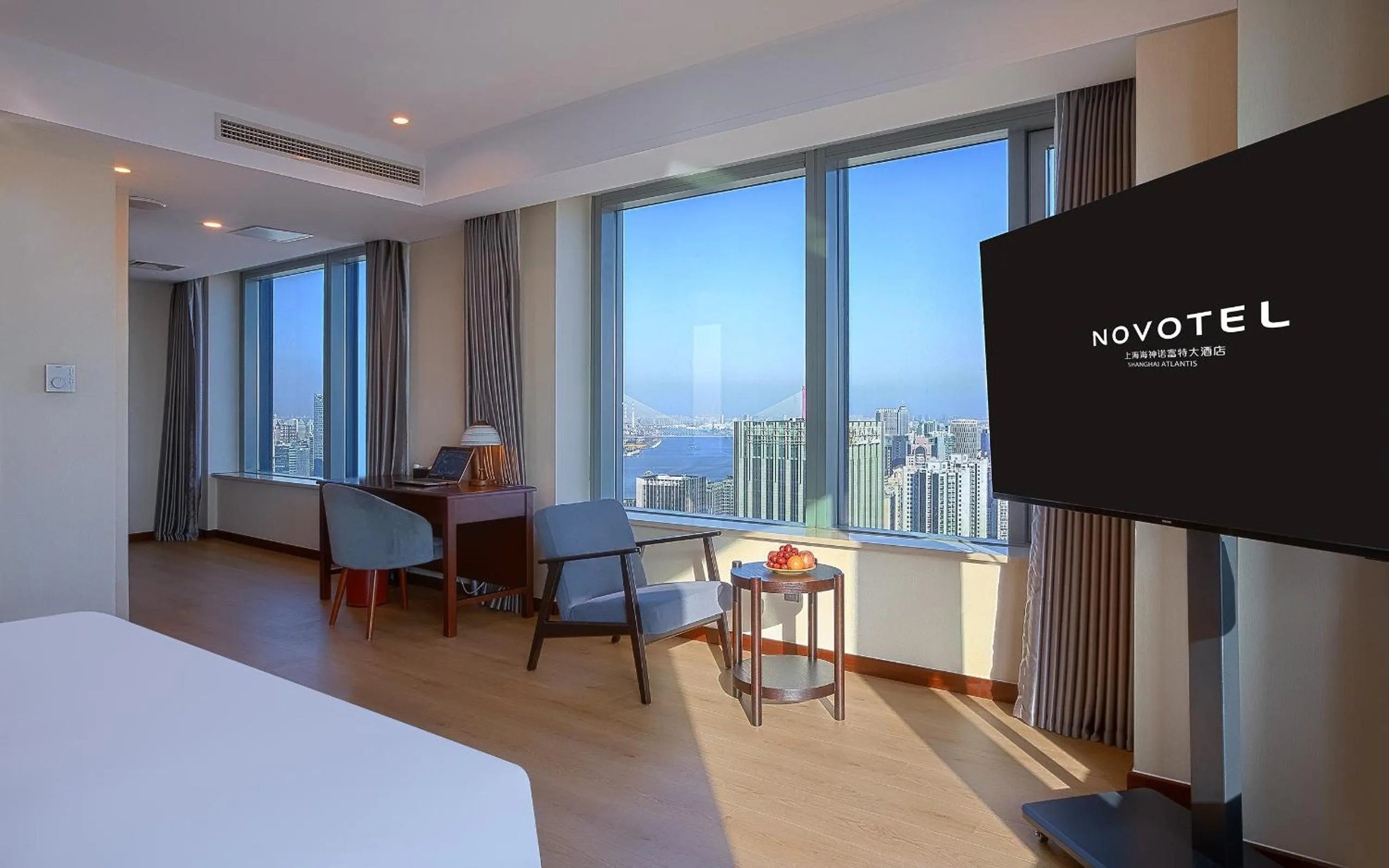 Bed in Novotel Atlantis Shanghai