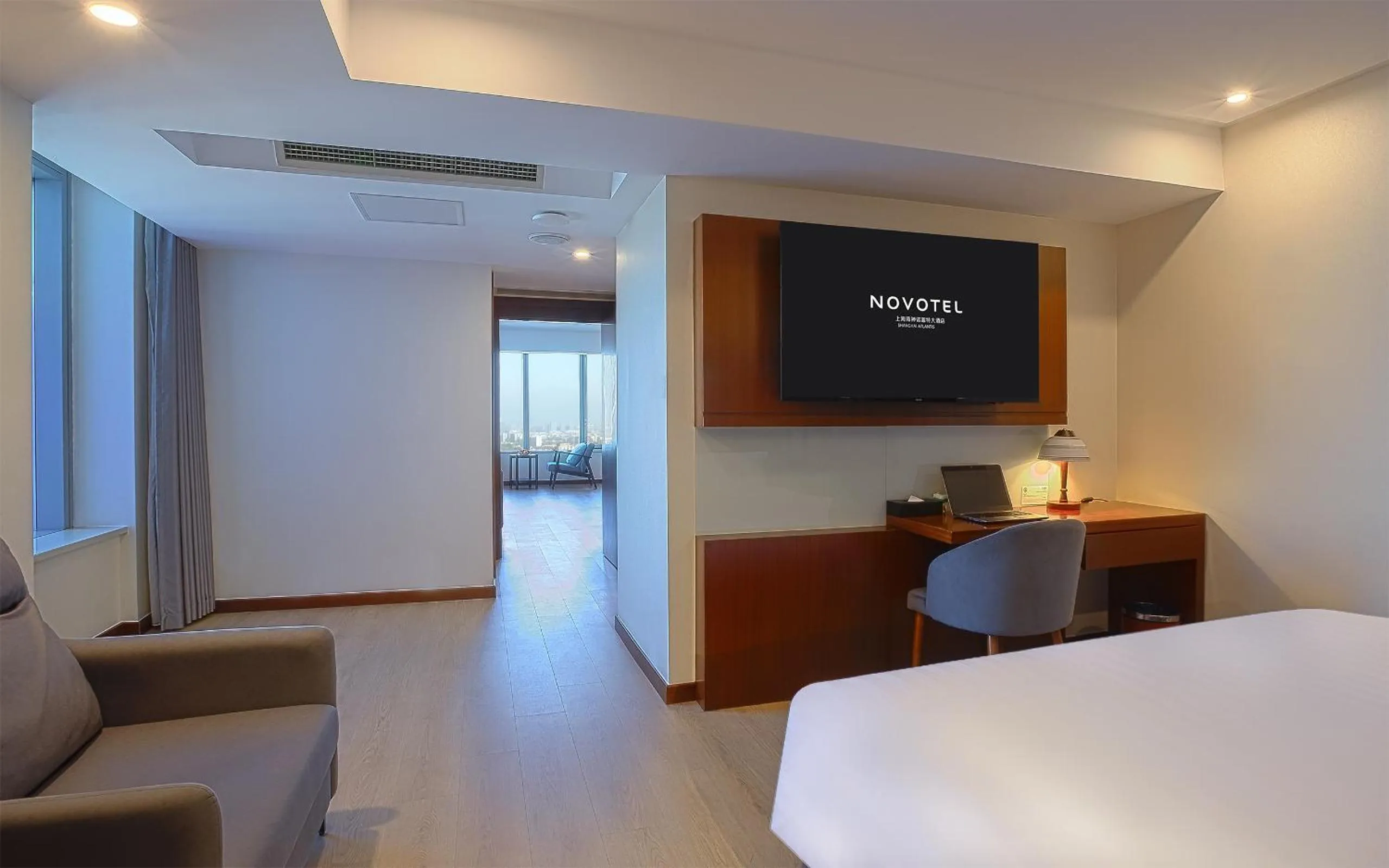 Bed in Novotel Atlantis Shanghai