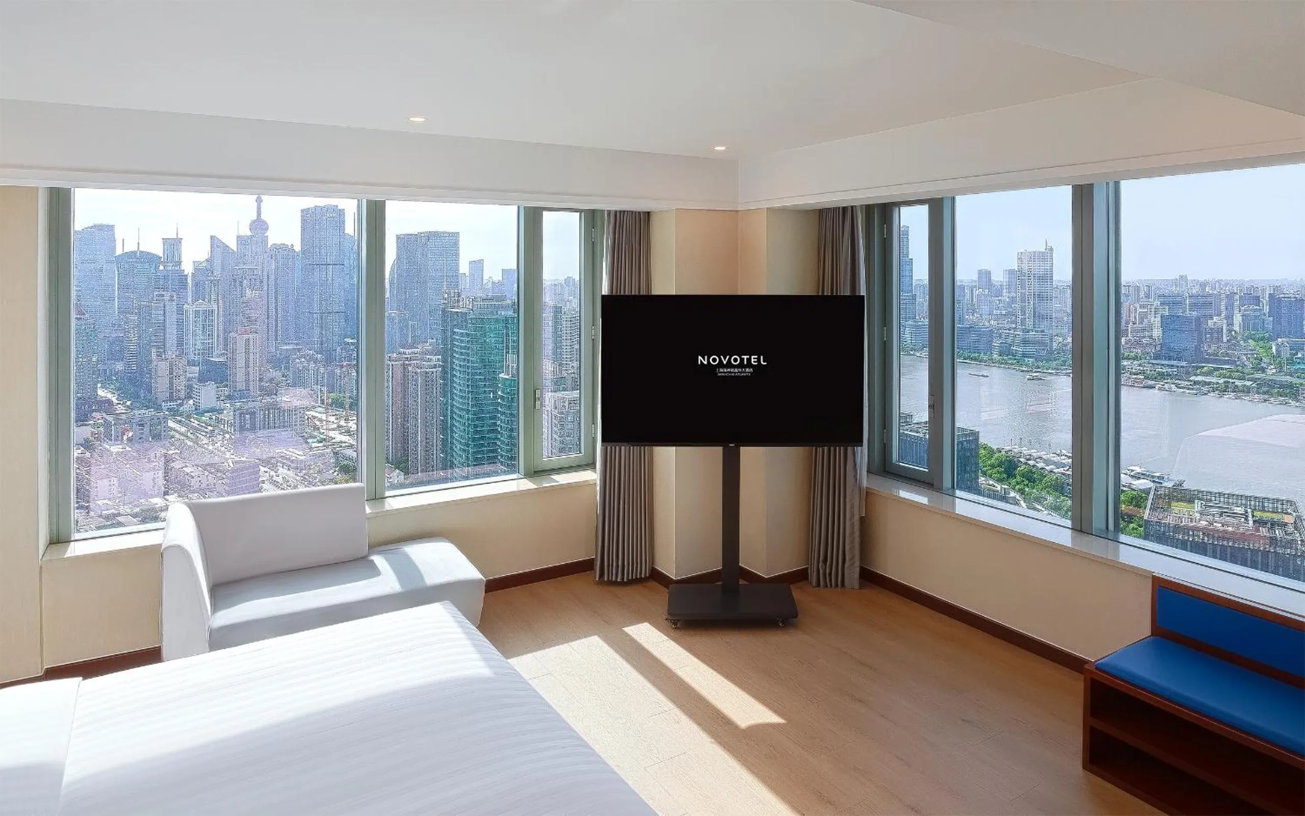 Bed in Novotel Atlantis Shanghai