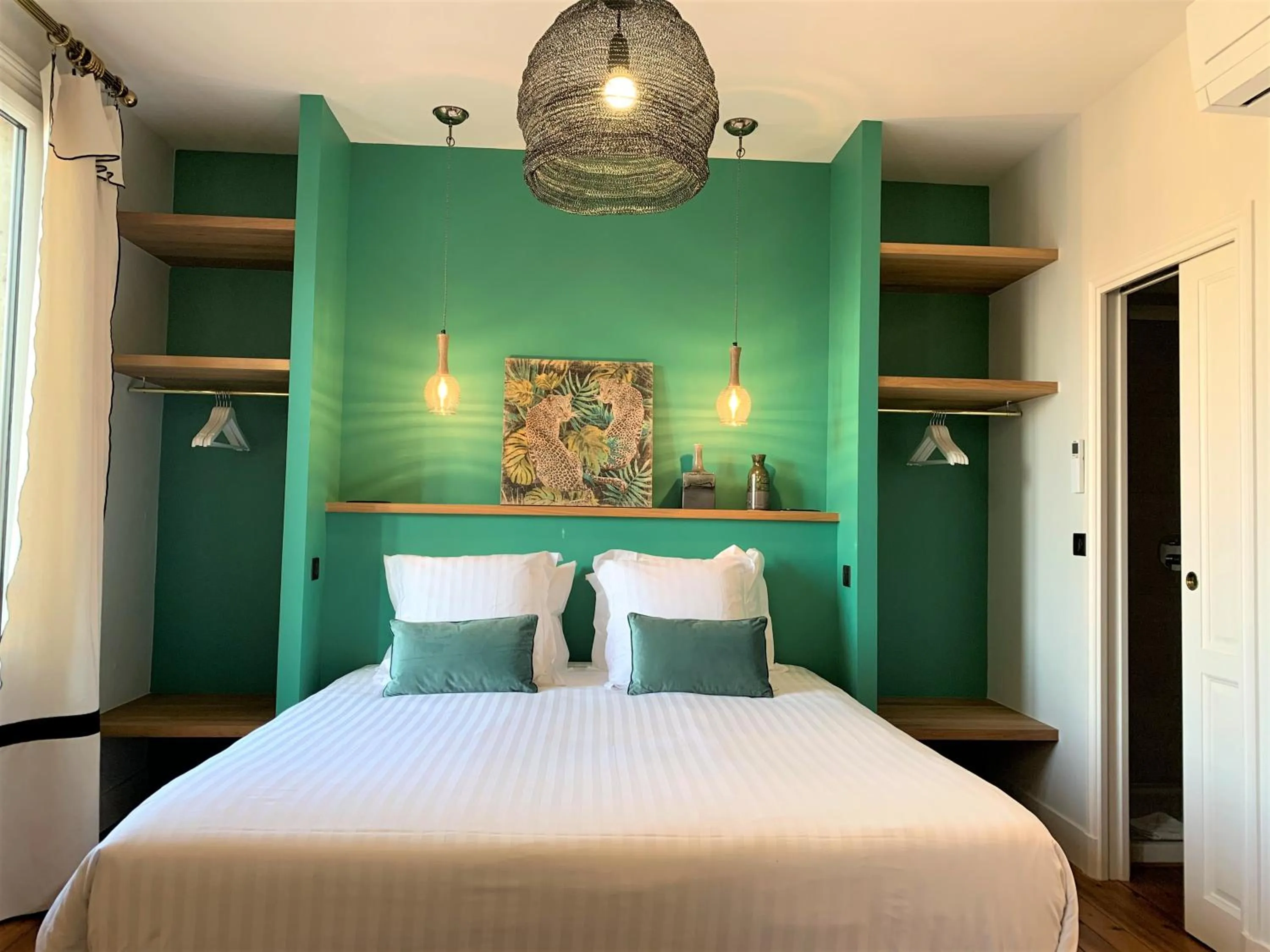 Bed in Maison Manège Bordeaux Centre