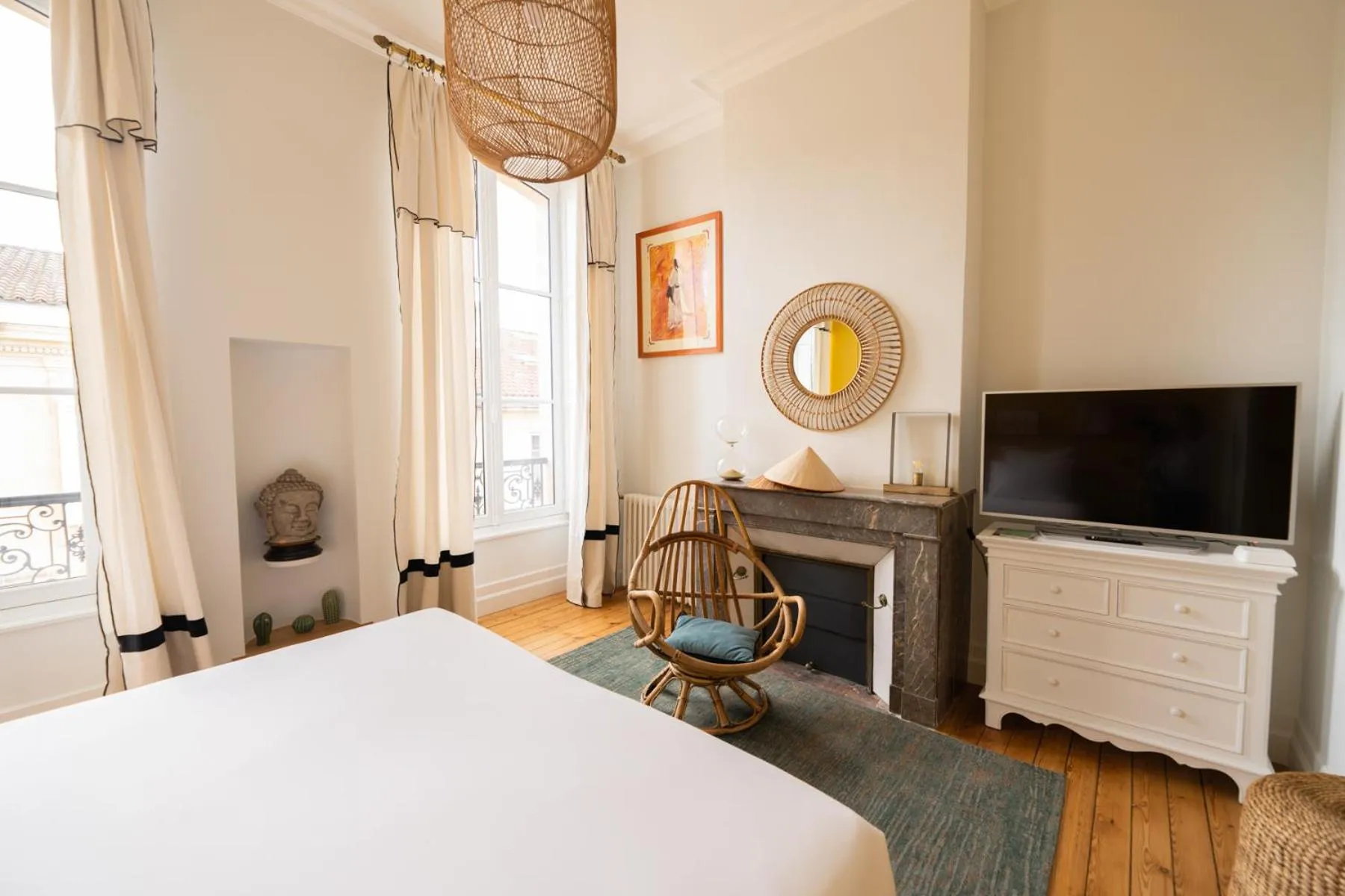 TV and multimedia, Bed in Maison Manège Bordeaux Centre