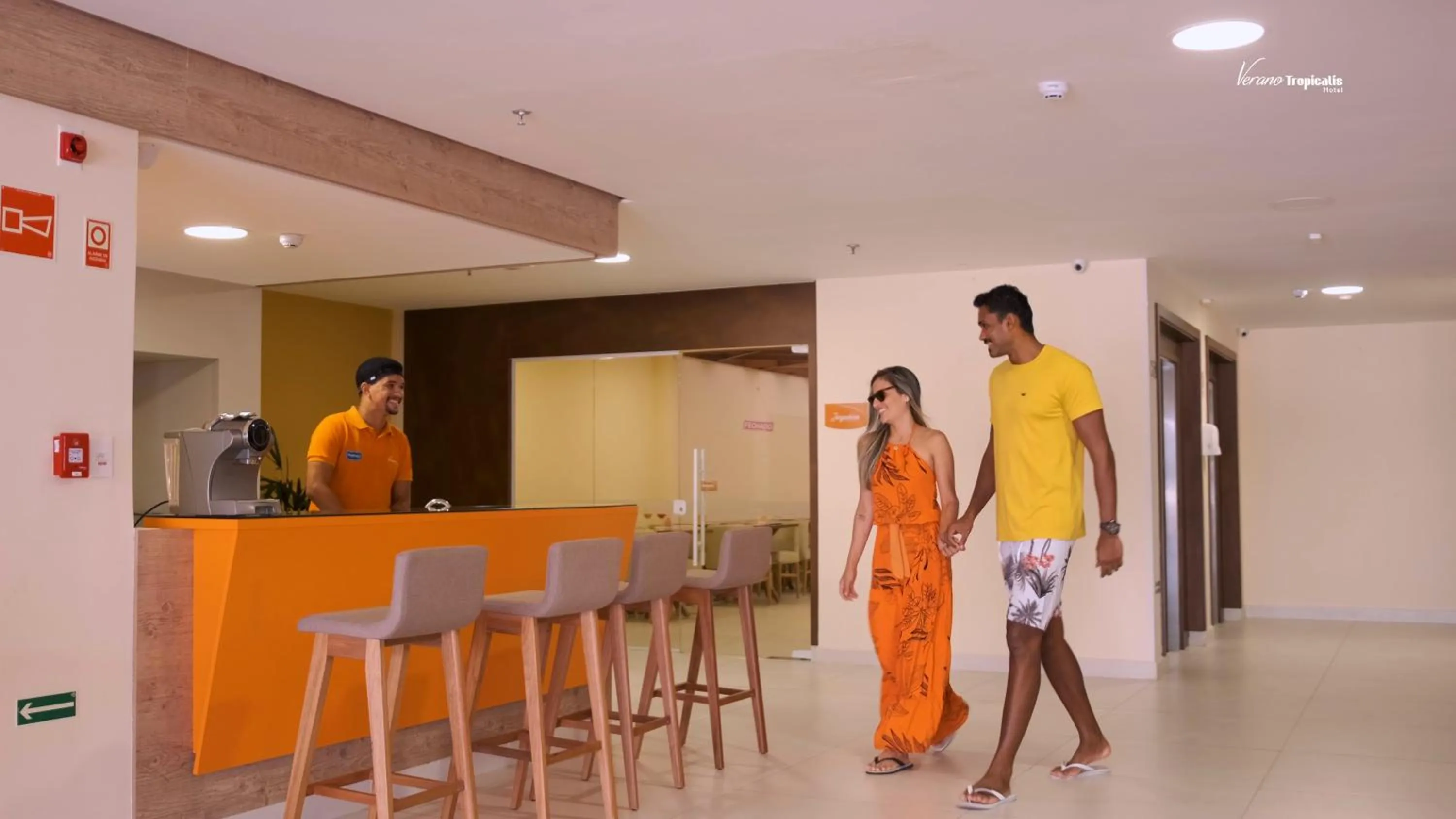 Staff in Verano Pajuçara by Tropicalis