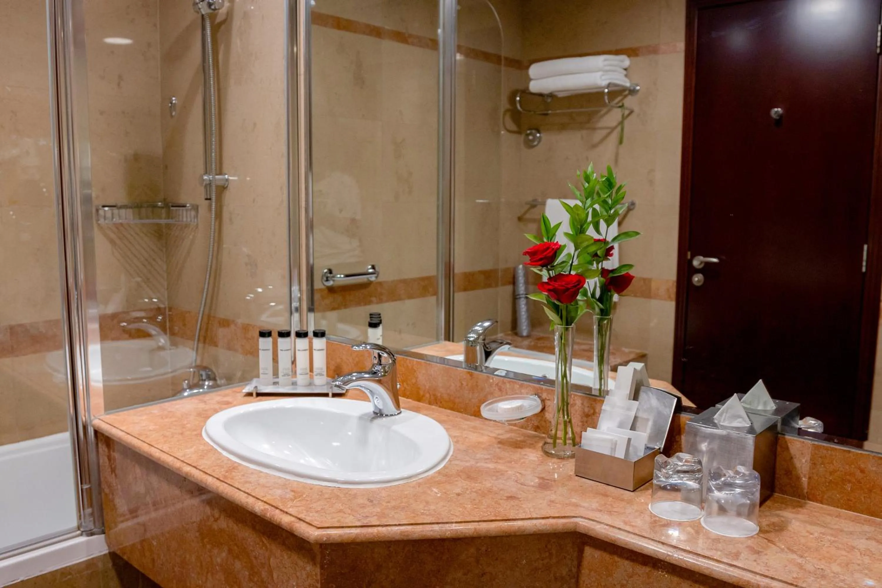 Shower in Grand Millennium Dubai