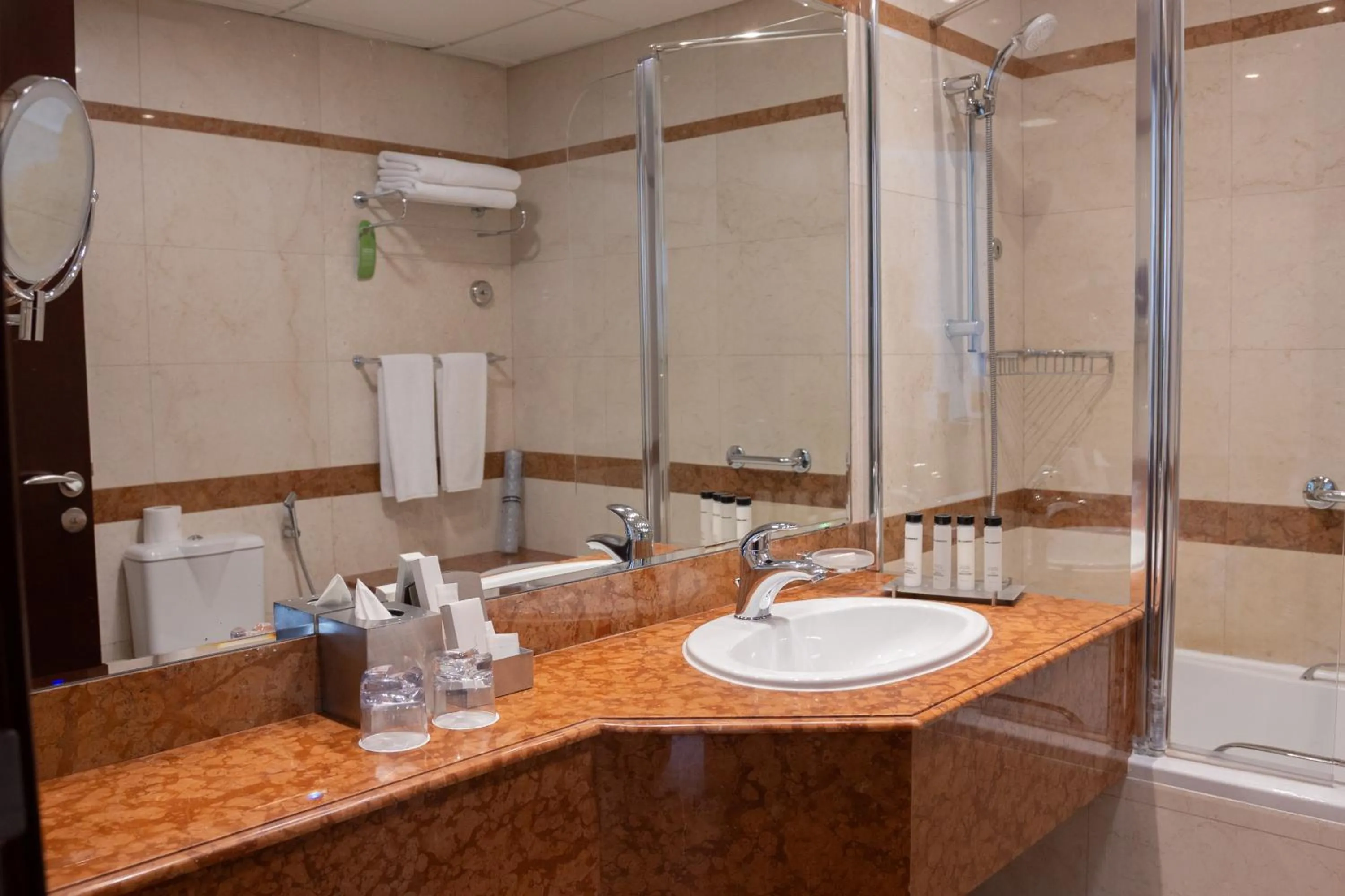 Shower in Grand Millennium Dubai