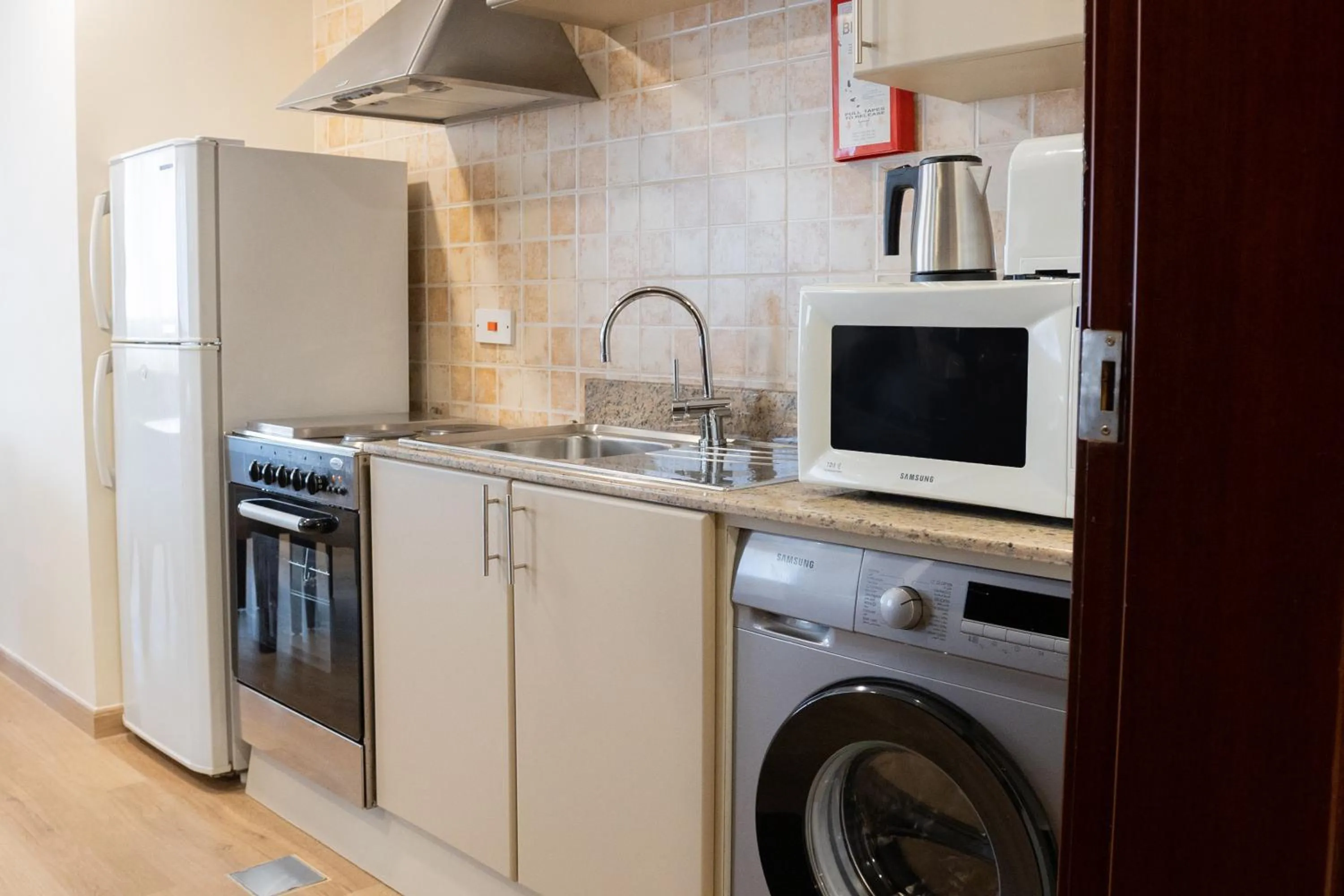 Kitchen or kitchenette in Grand Millennium Dubai