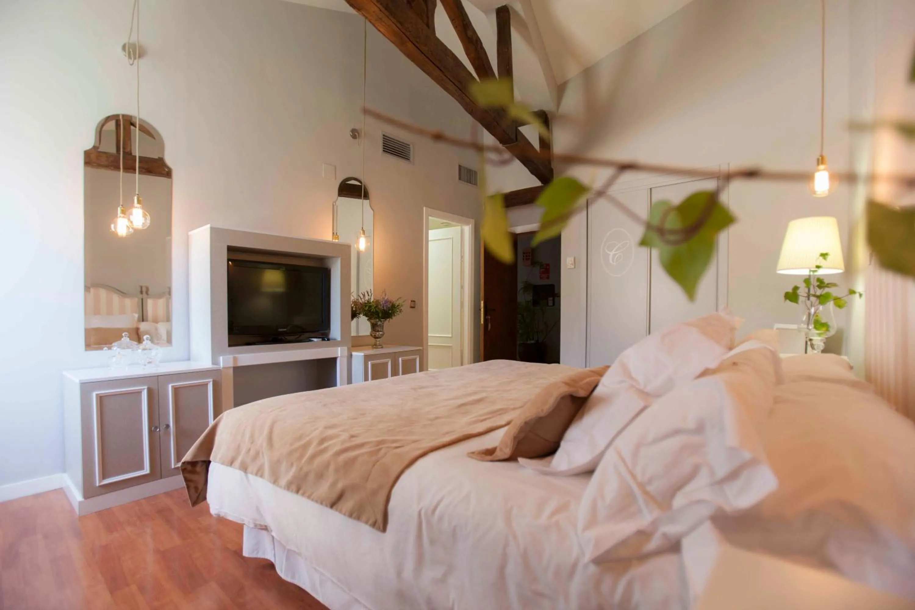 Bed in Hotel Ruta Imperial H-CC-00660