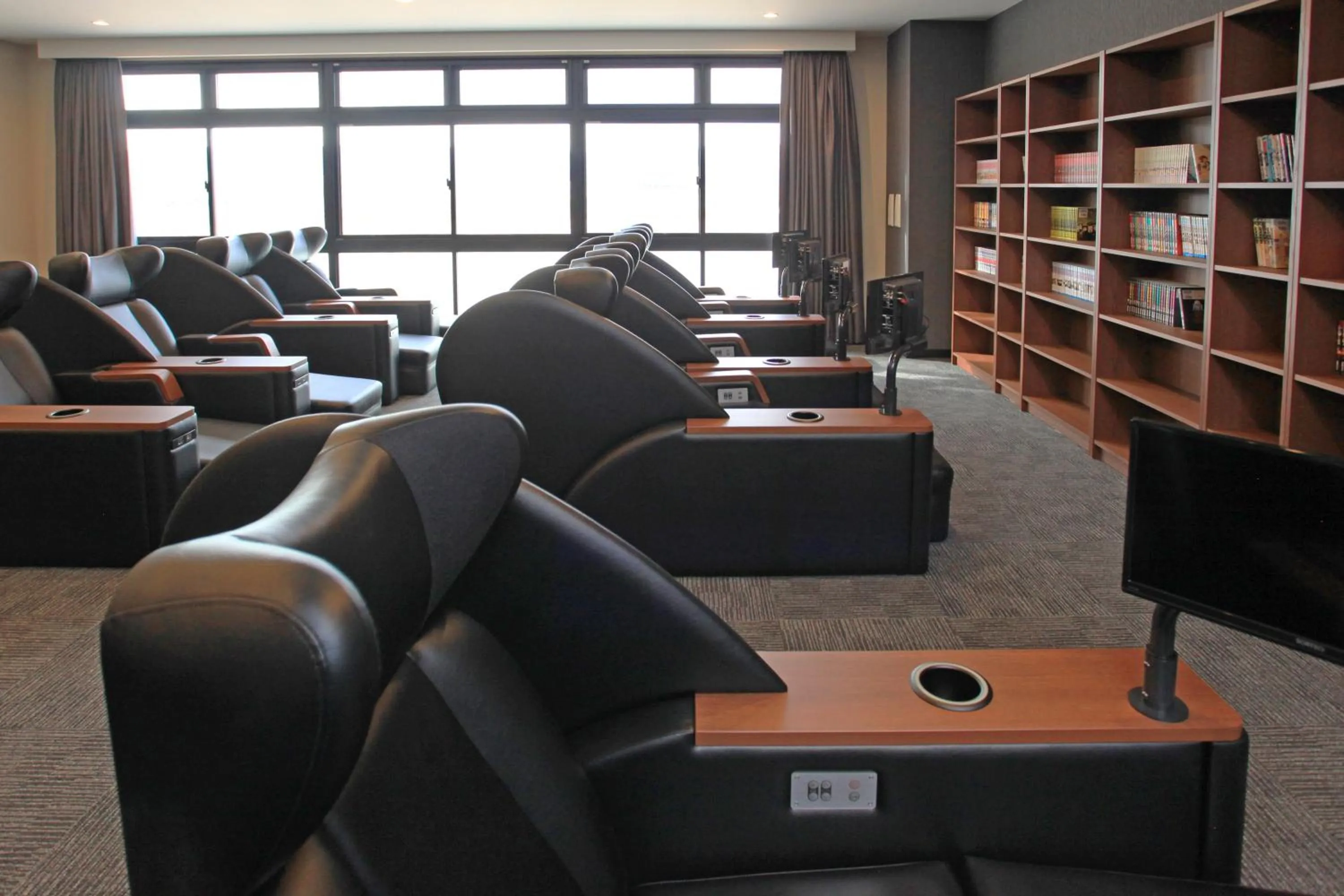 Communal lounge/ TV room in Sun Royal Hotel Kameoka Ekimae