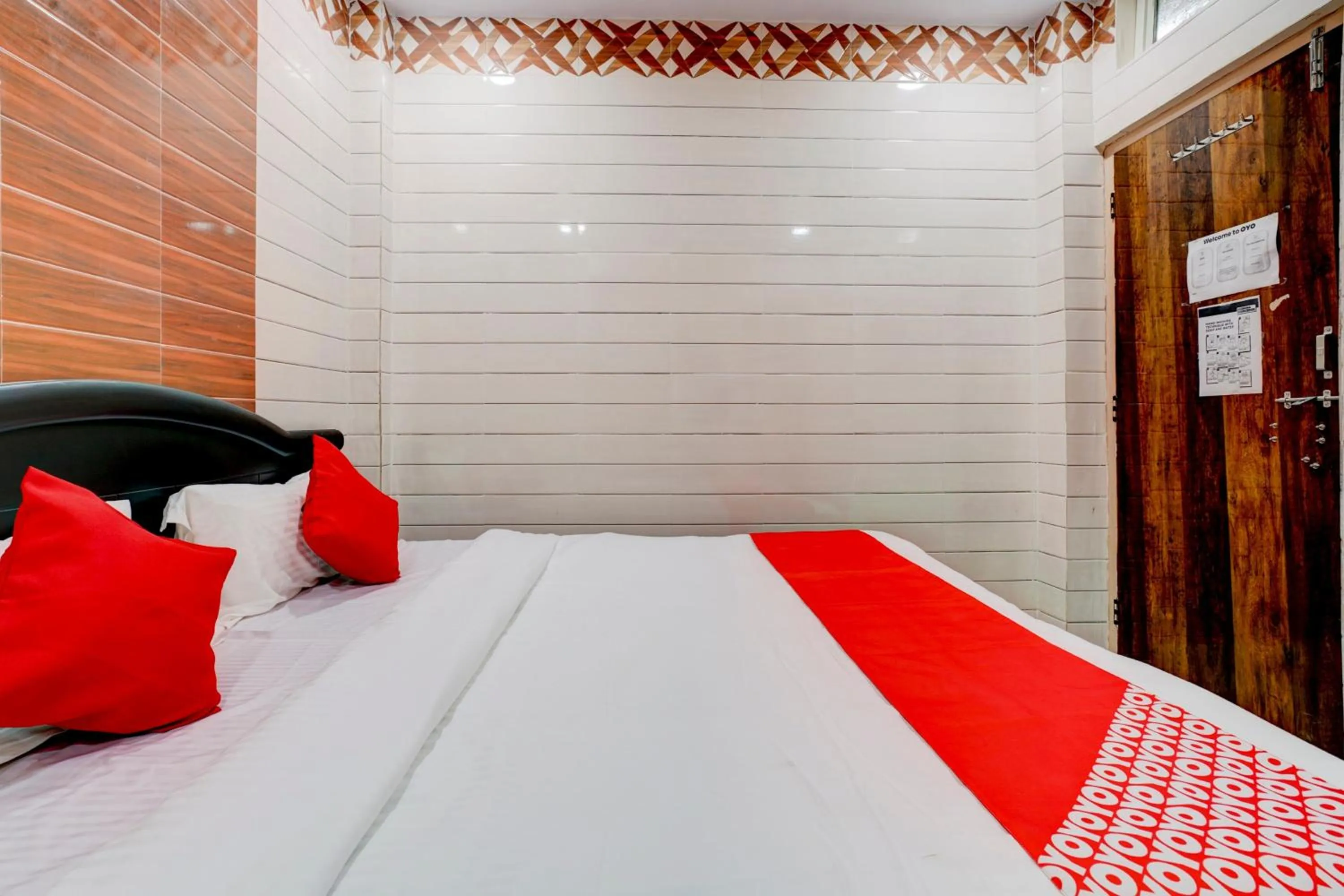 Bedroom, Bed in Hotel O Aroma Classic Near Nampally Main Railway station