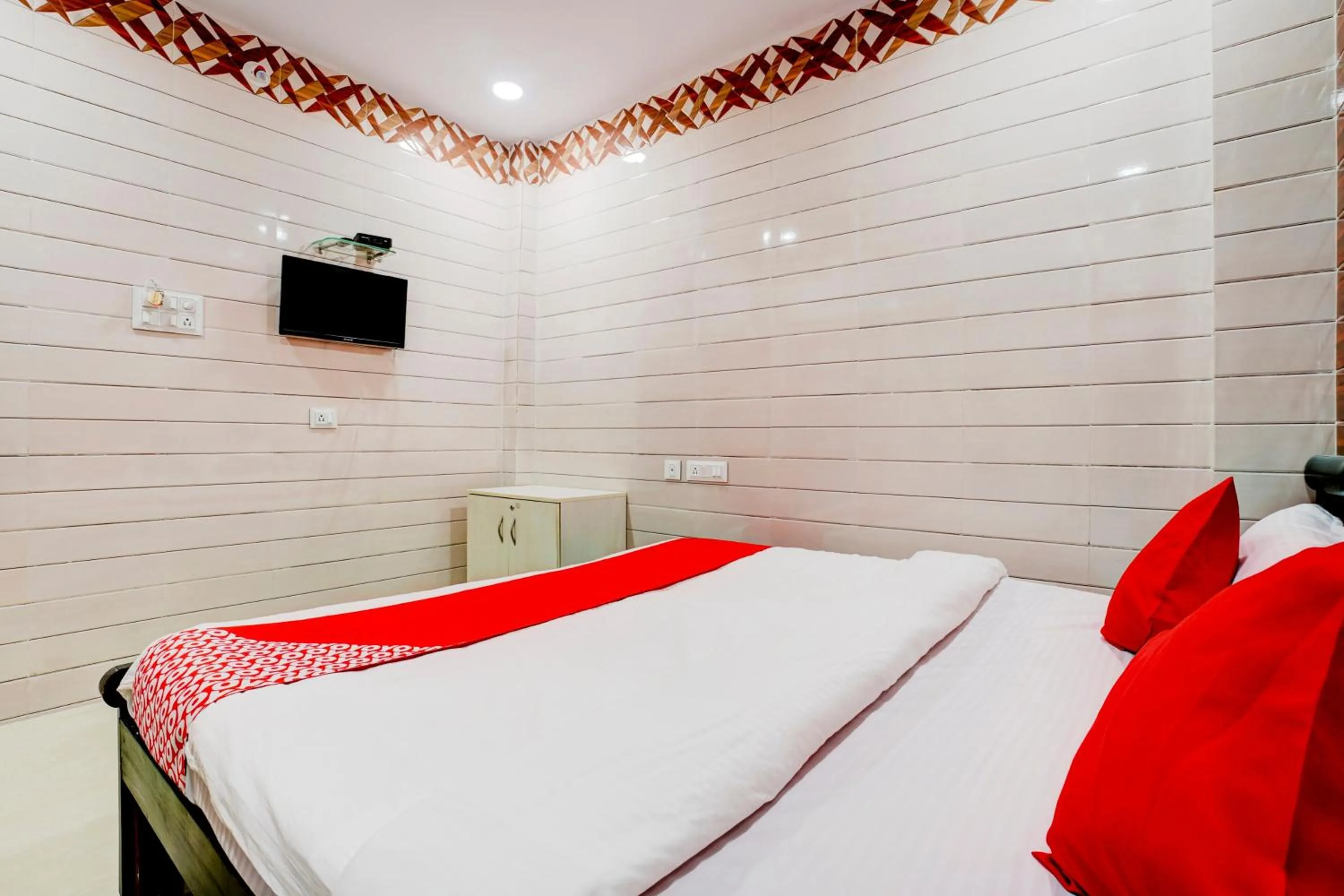 Bedroom, Bed in Hotel O Aroma Classic Near Nampally Main Railway station