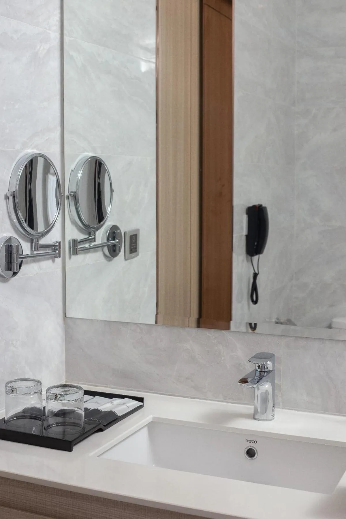 Shower in Sensory Park Urban Hotel