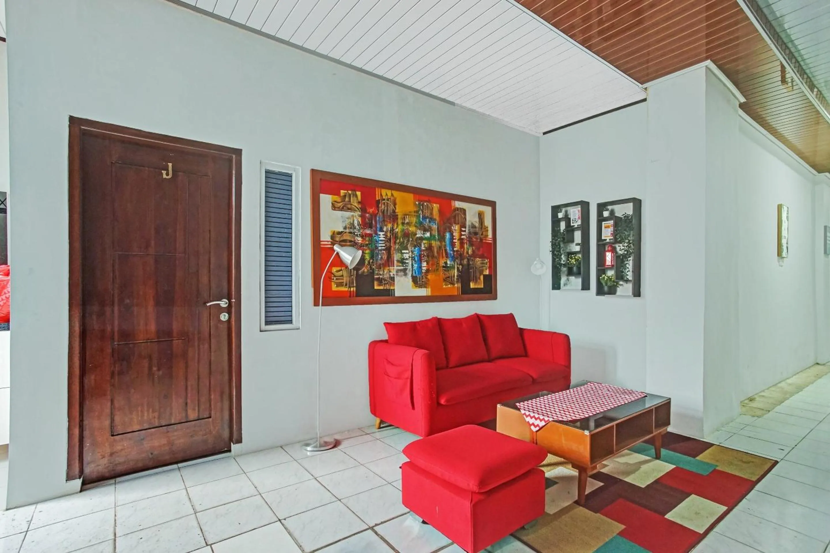 Lobby or reception in OYO 90399 Box House