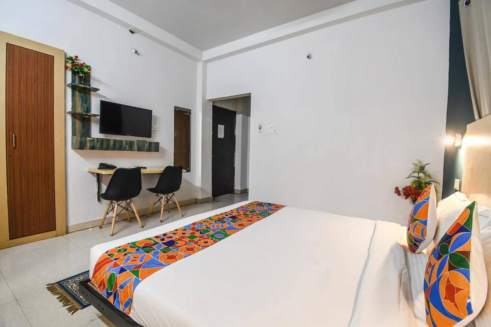 Bed in FabHotel Welcome Inn I