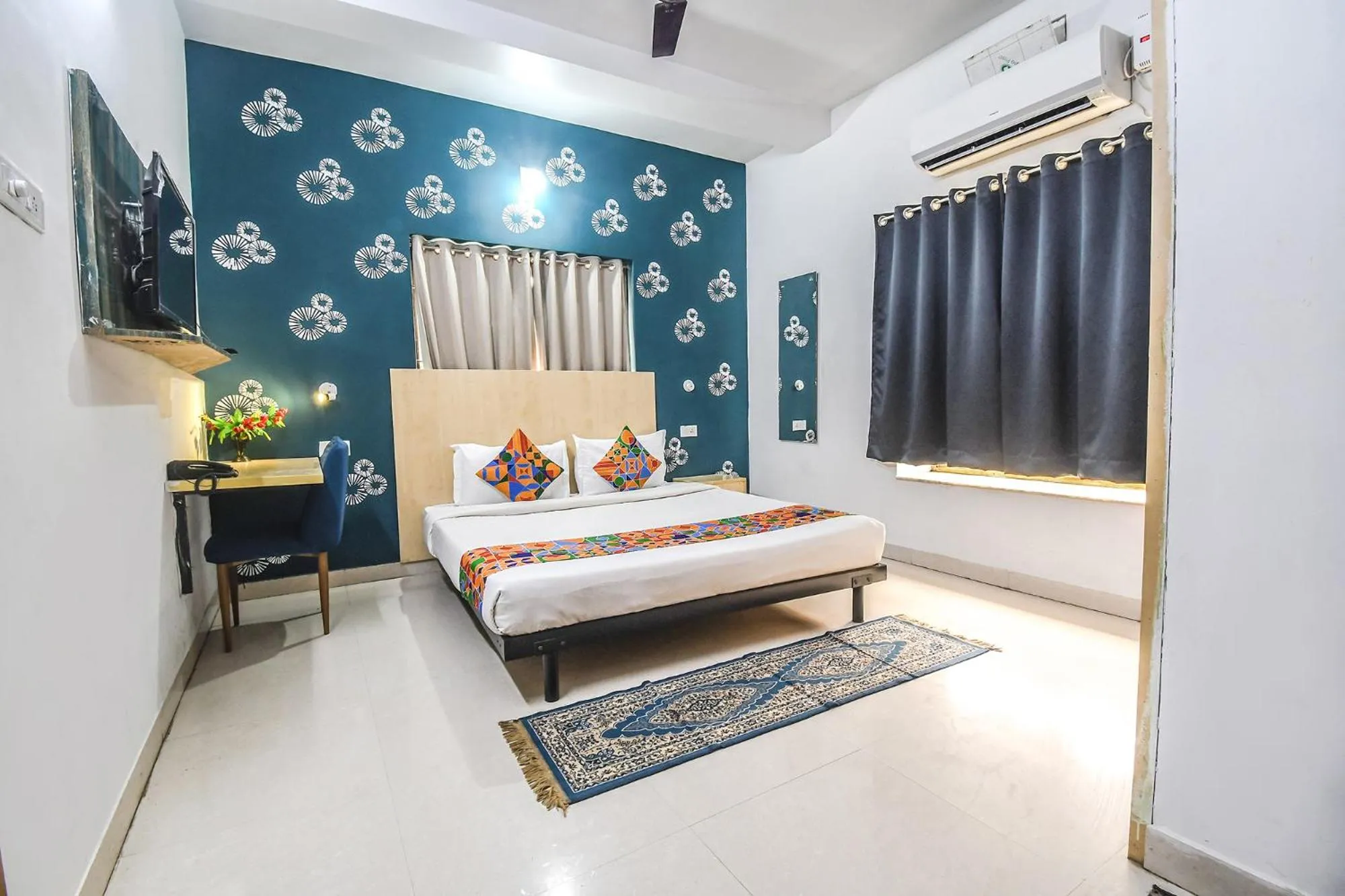 Bed in FabHotel Welcome Inn I