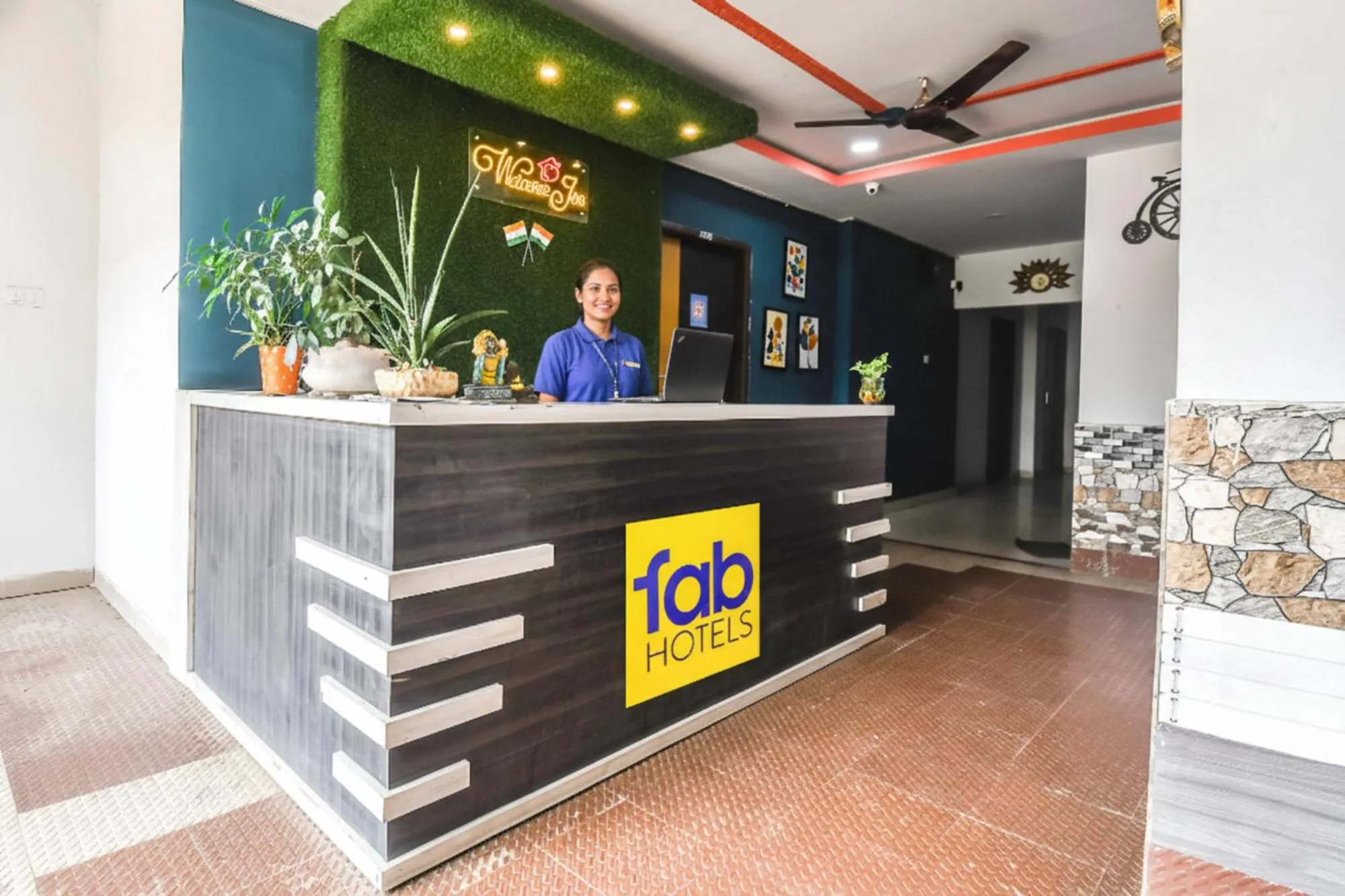 Lobby or reception in FabHotel Welcome Inn I