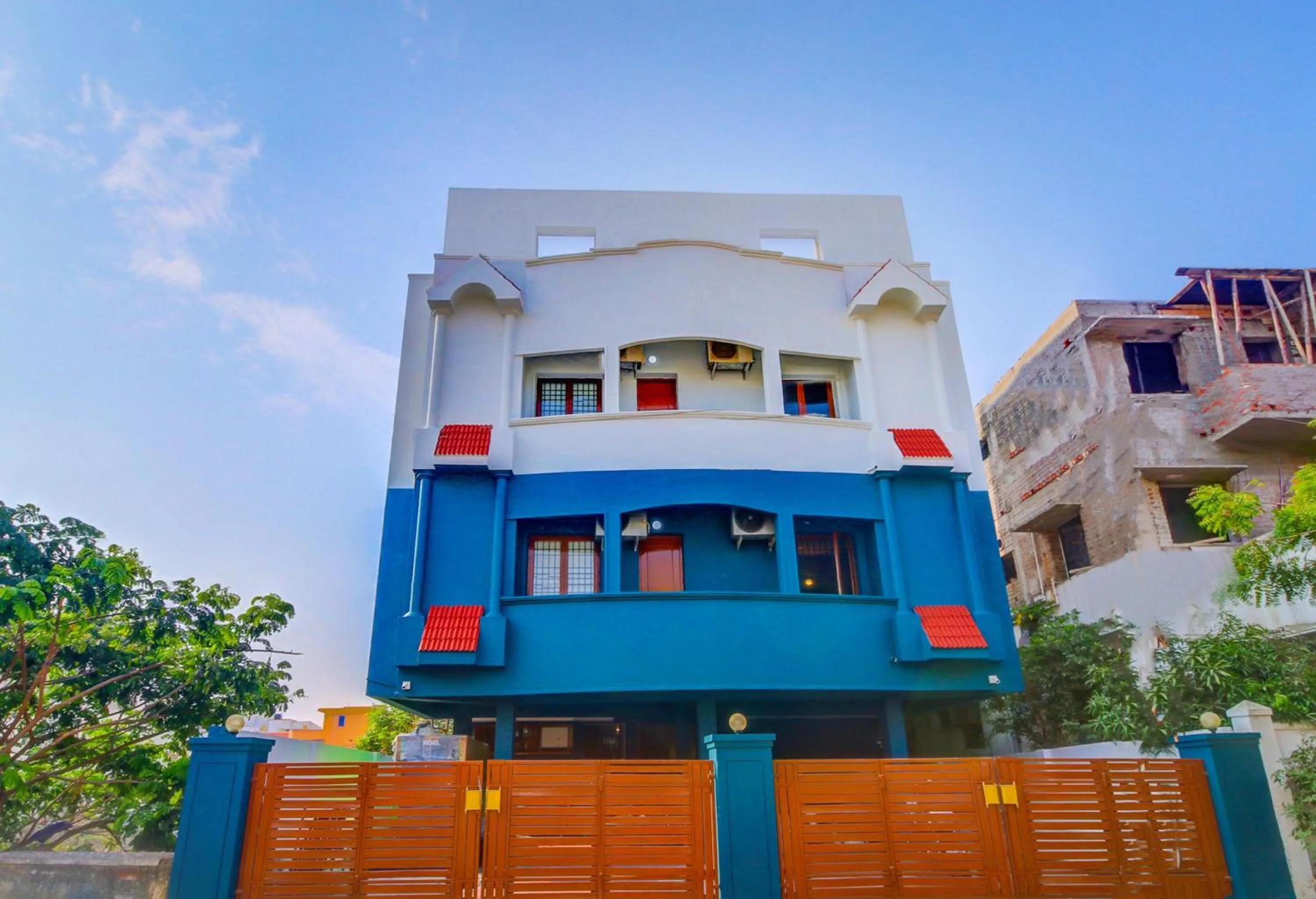 Facade/entrance in Hotel O Harma Residency Near Jazz Cinemas Luxe