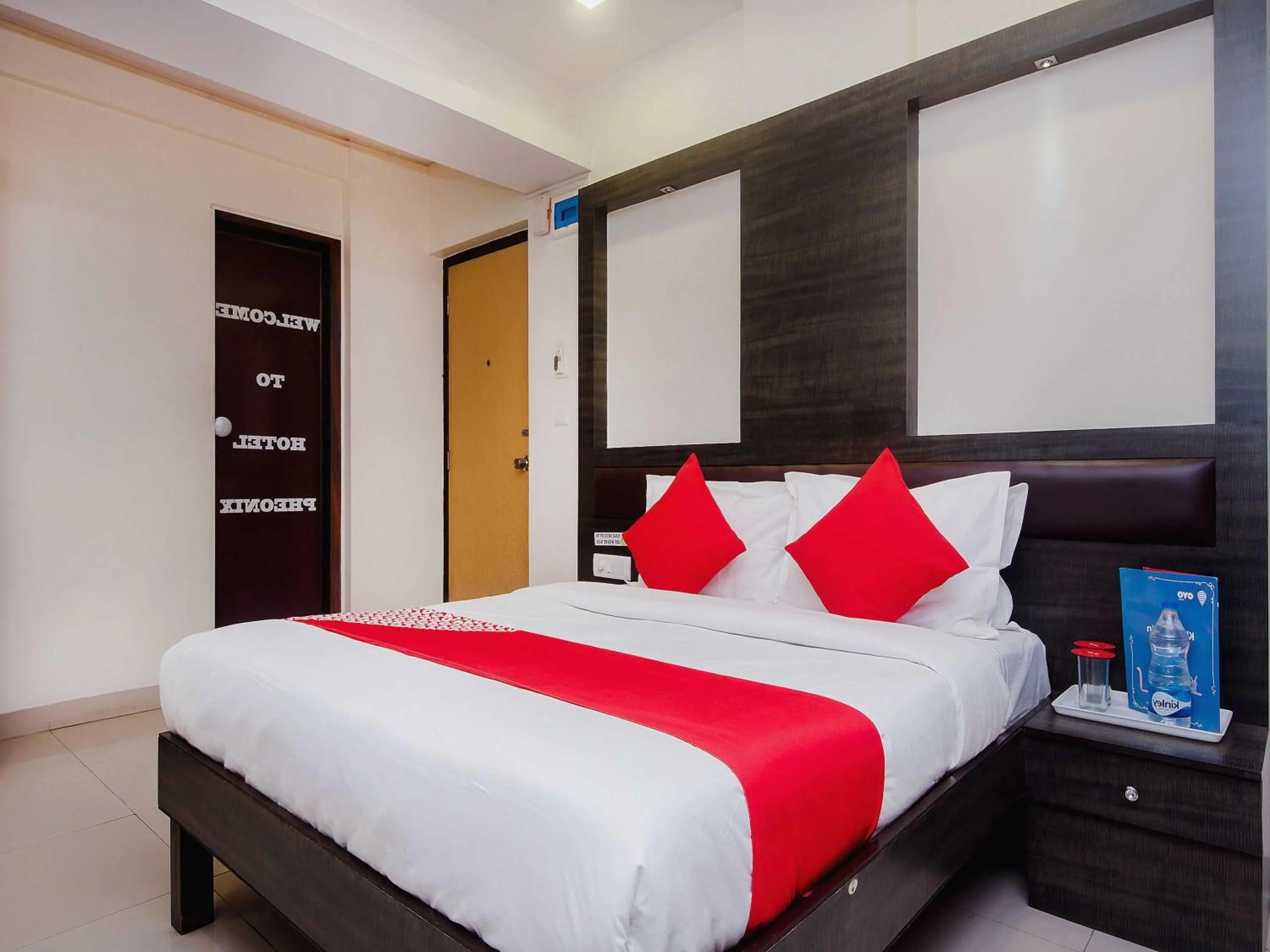 Bathroom, Bed in Collection O Phoenix