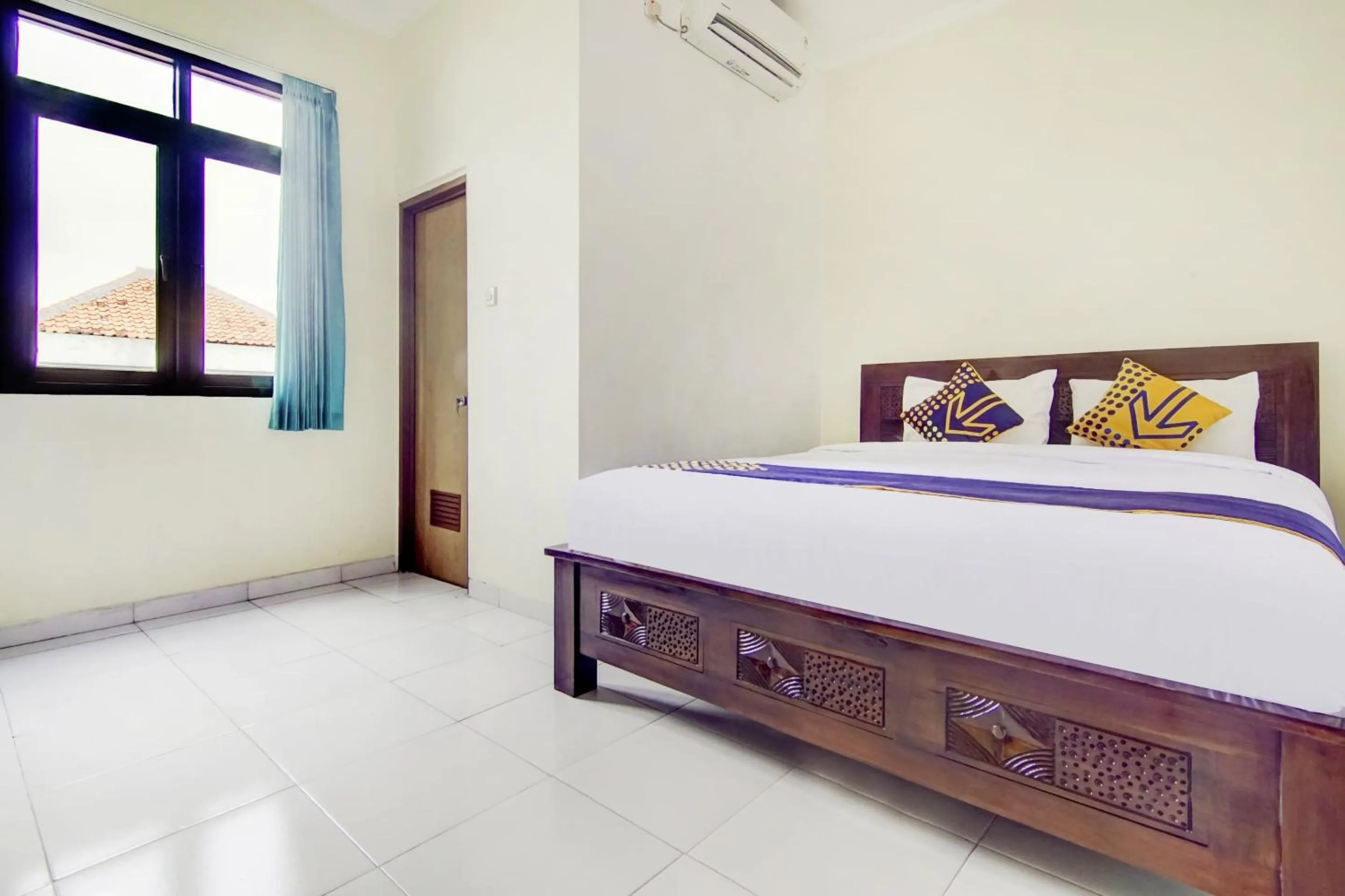 Bedroom, Bed in OYO Life 90152 Garuda Bima Residence Syariah