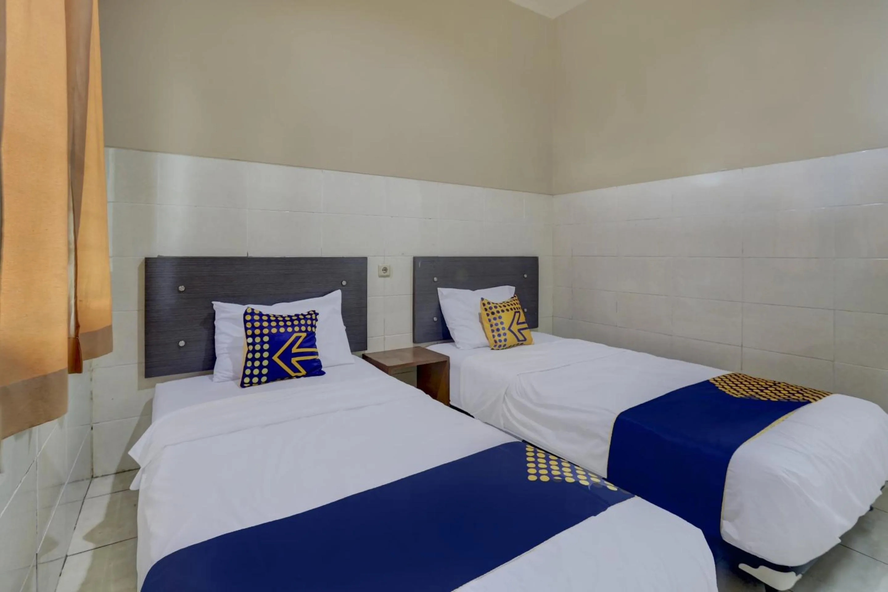 Bedroom, Bed in OYO Life 90159 Puri Asoka Guest House