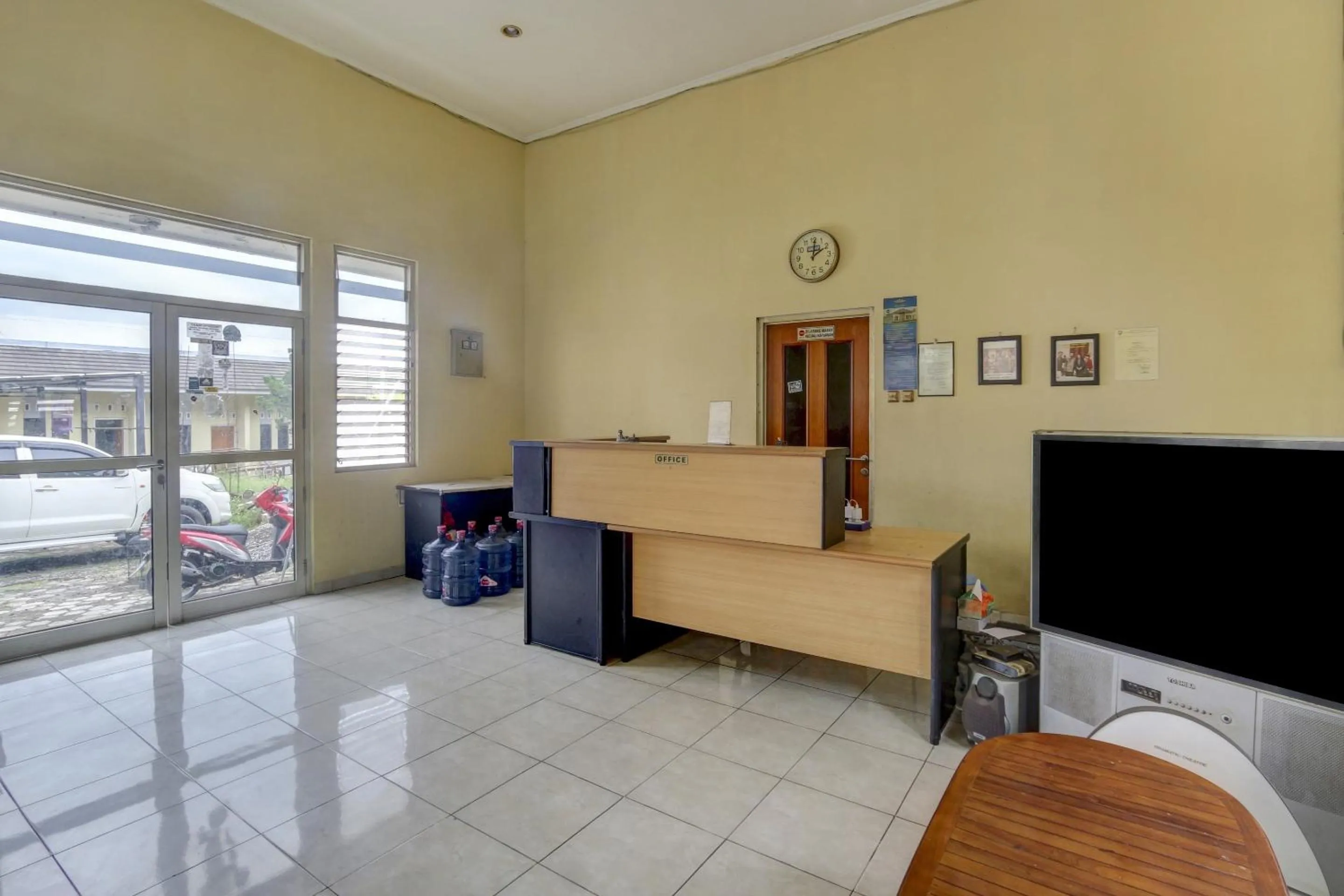 Lobby or reception in OYO Life 90159 Puri Asoka Guest House