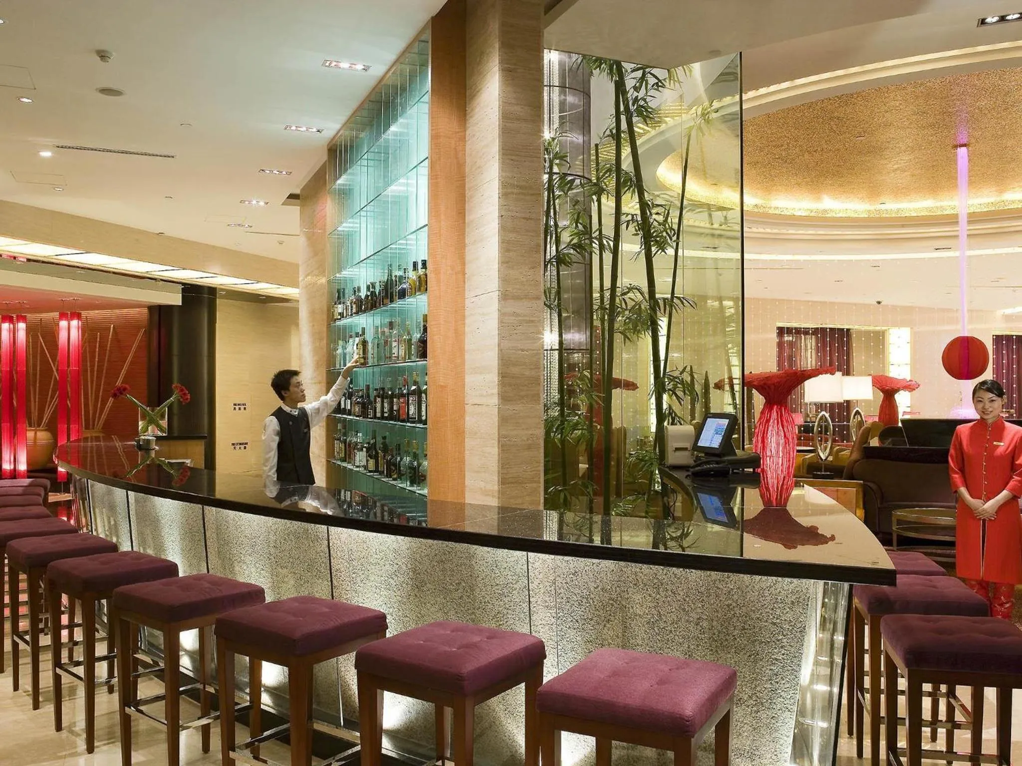Lounge or bar in Sofitel Xi'an On Renmin Square