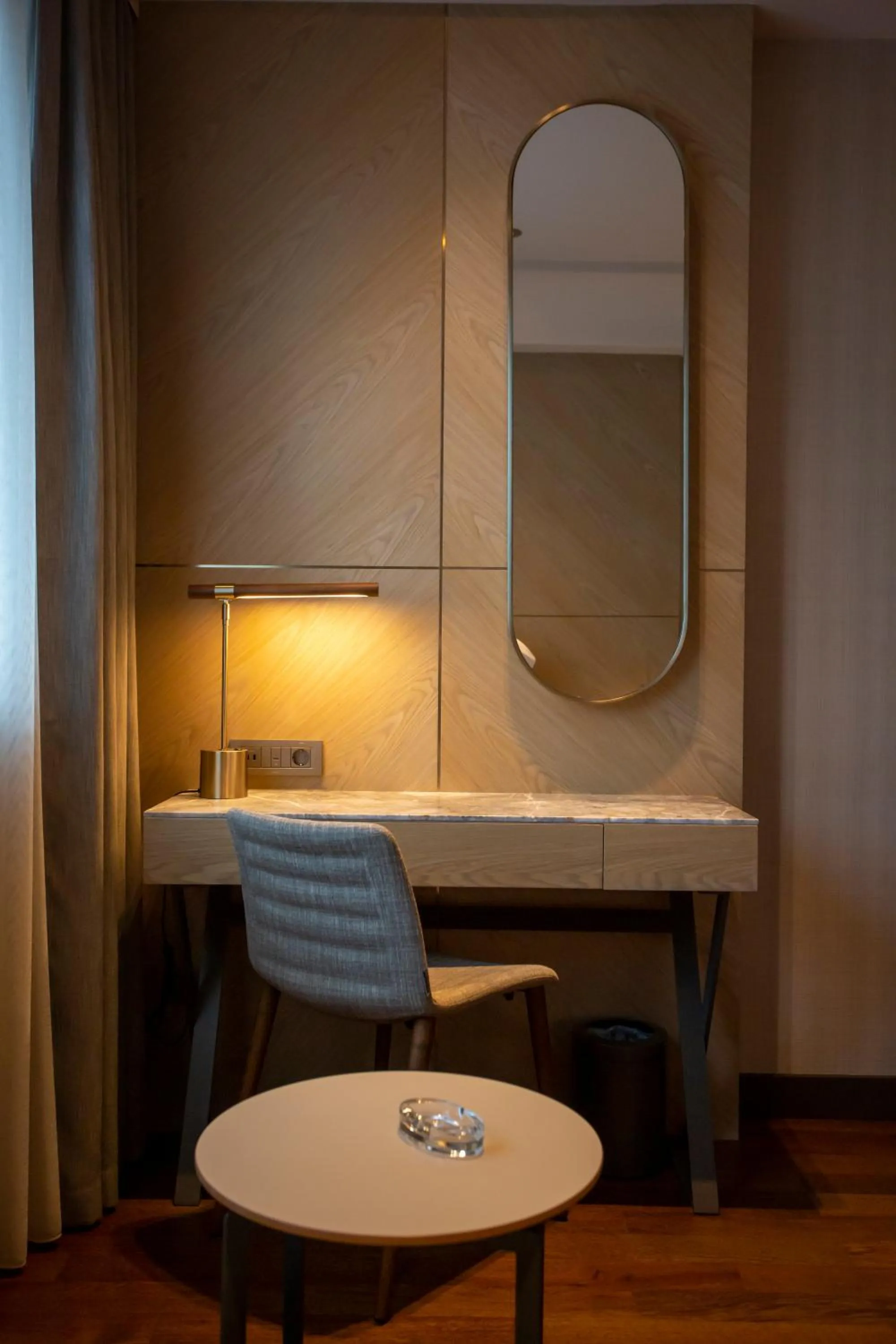 hair dresser in Melas Hotel Istanbul