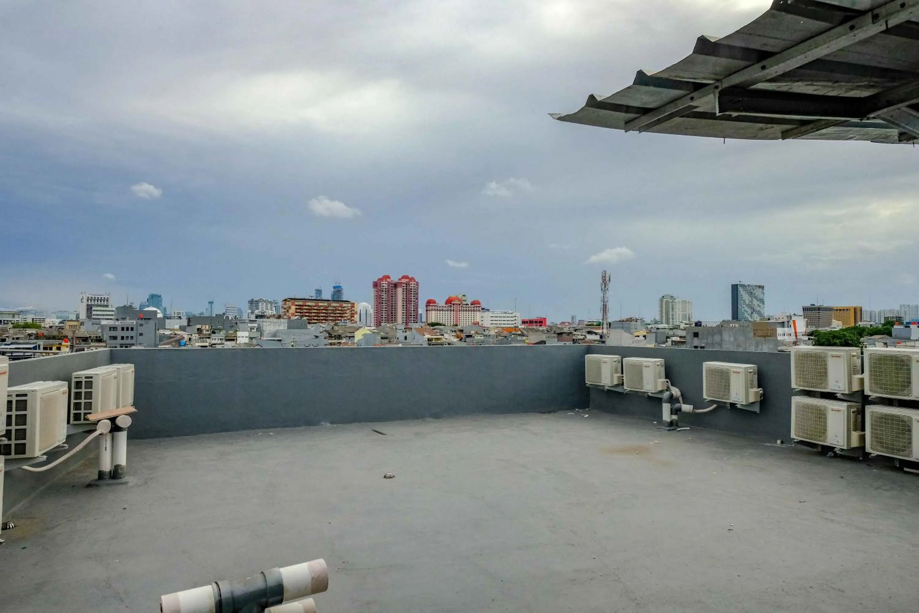 RedDoorz near Pasar Baru 3