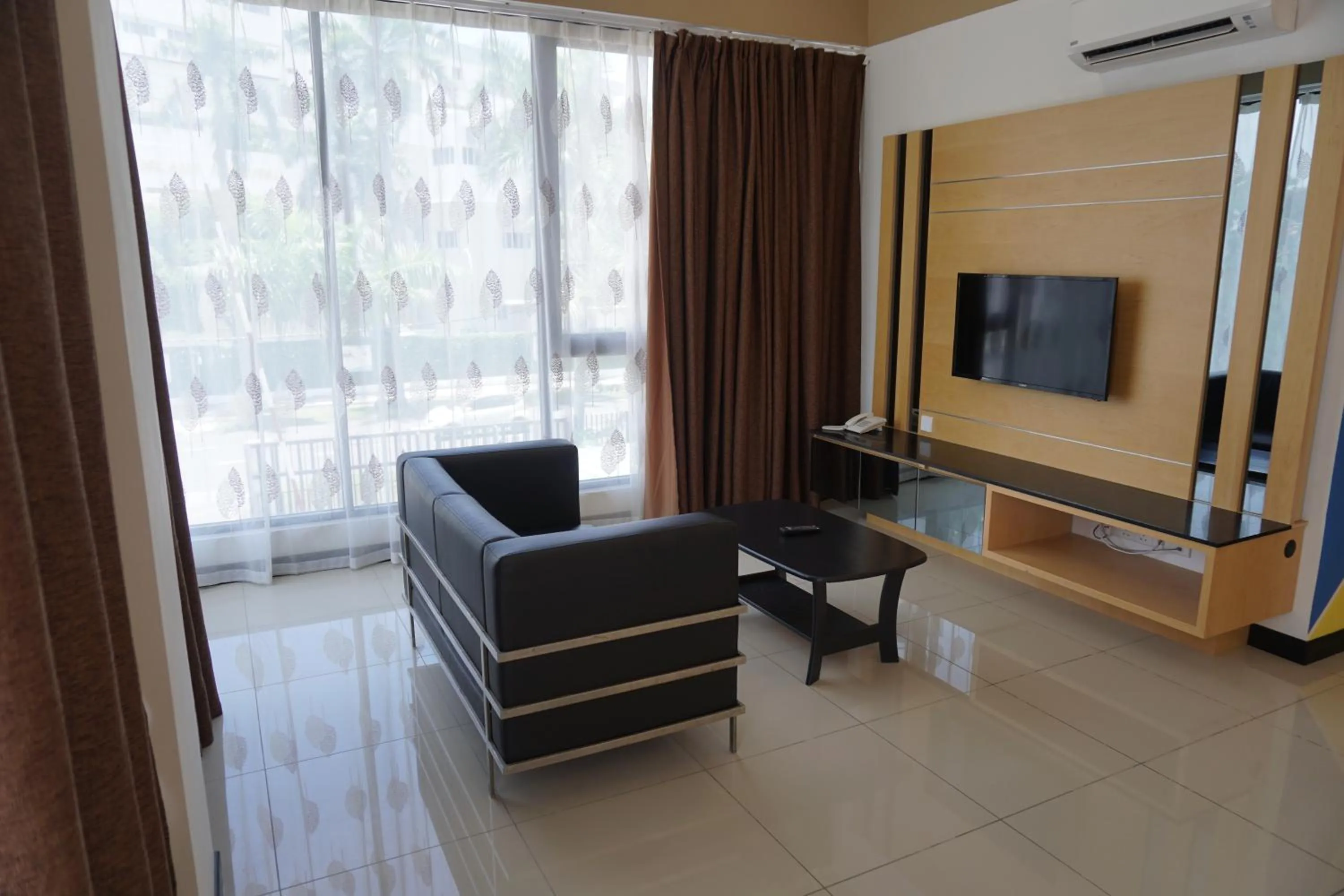 Scott Service Suites