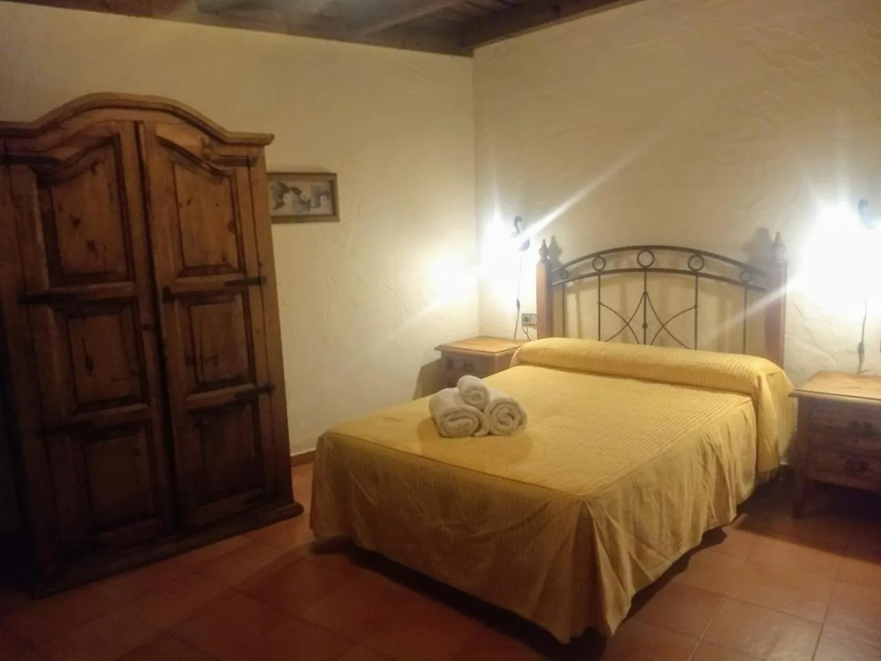 Bed in Hotel Villa de Berzocana