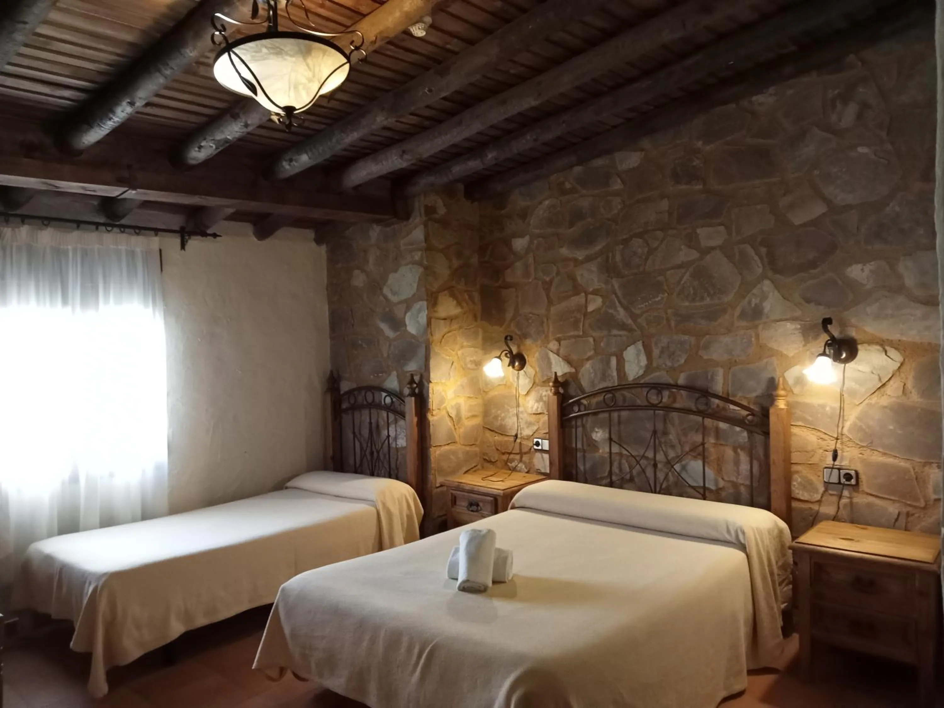 Bed in Hotel Villa de Berzocana