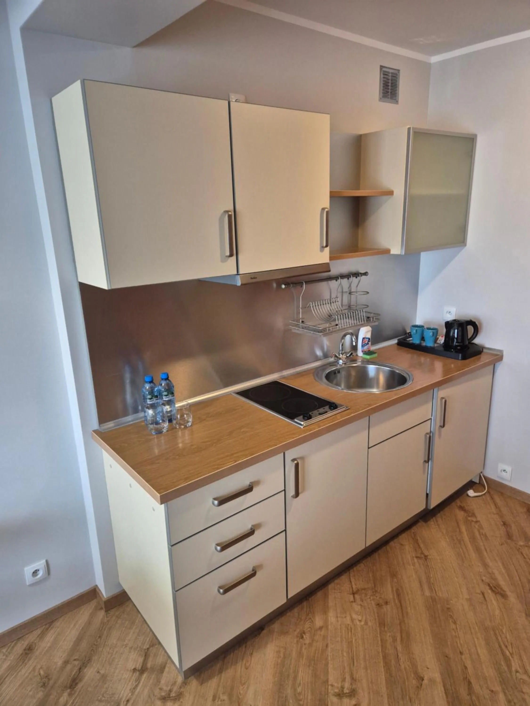 Kitchen or kitchenette in Maloves Resort & Spa, pokoje w bocznych budynkach