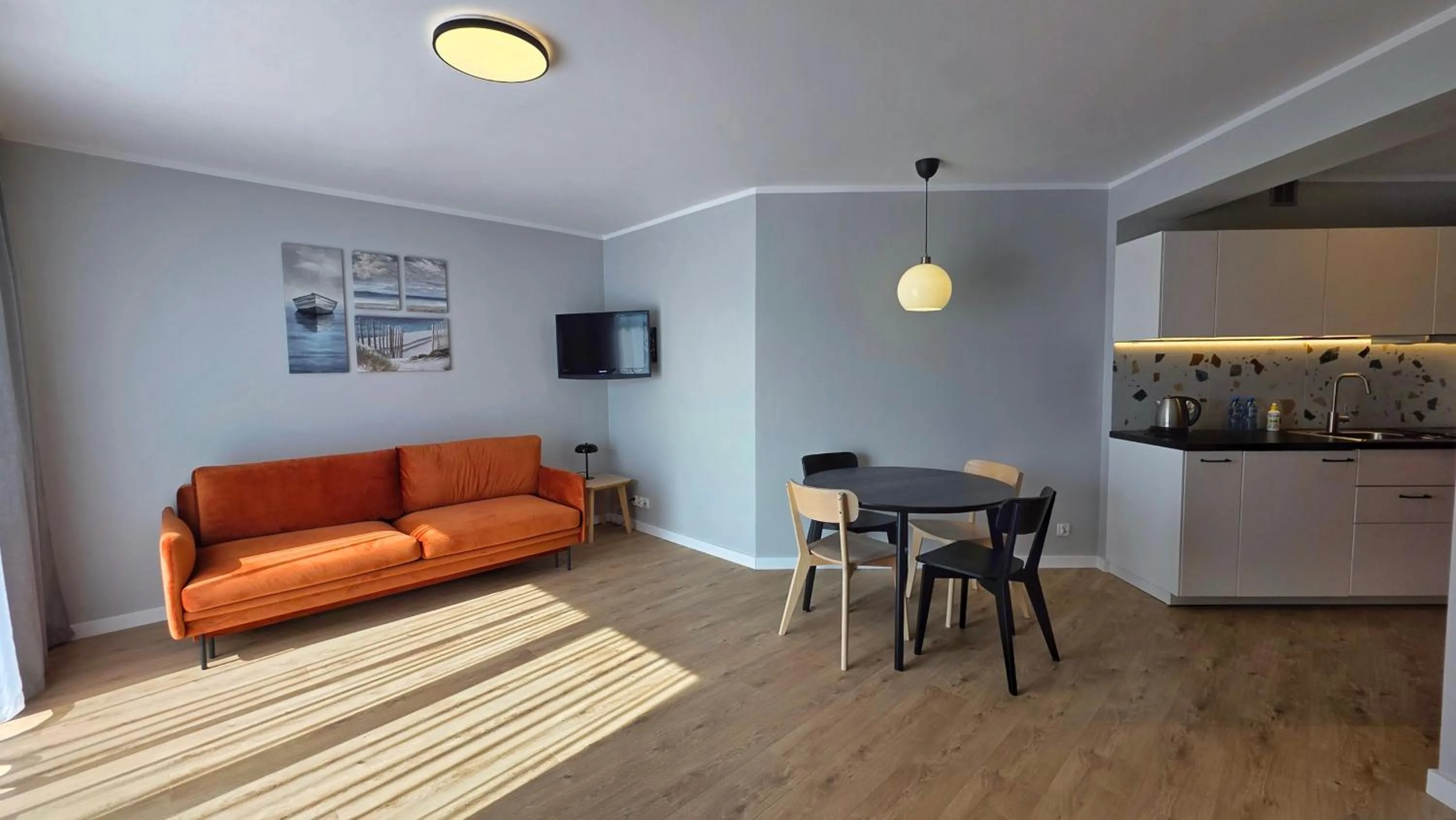 Kitchen or kitchenette in Maloves Resort & Spa, pokoje w bocznych budynkach