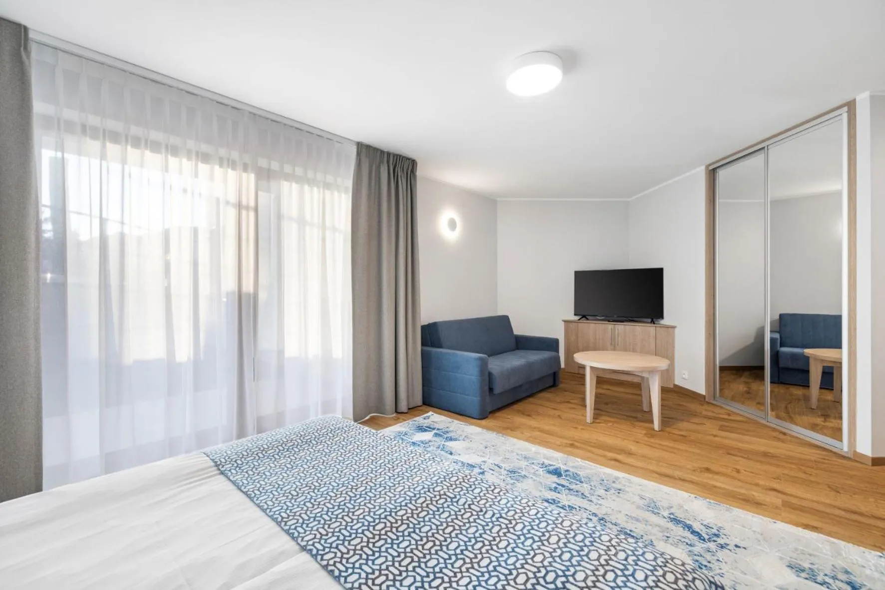 TV and multimedia, Bed in Maloves Resort & Spa, pokoje w bocznych budynkach