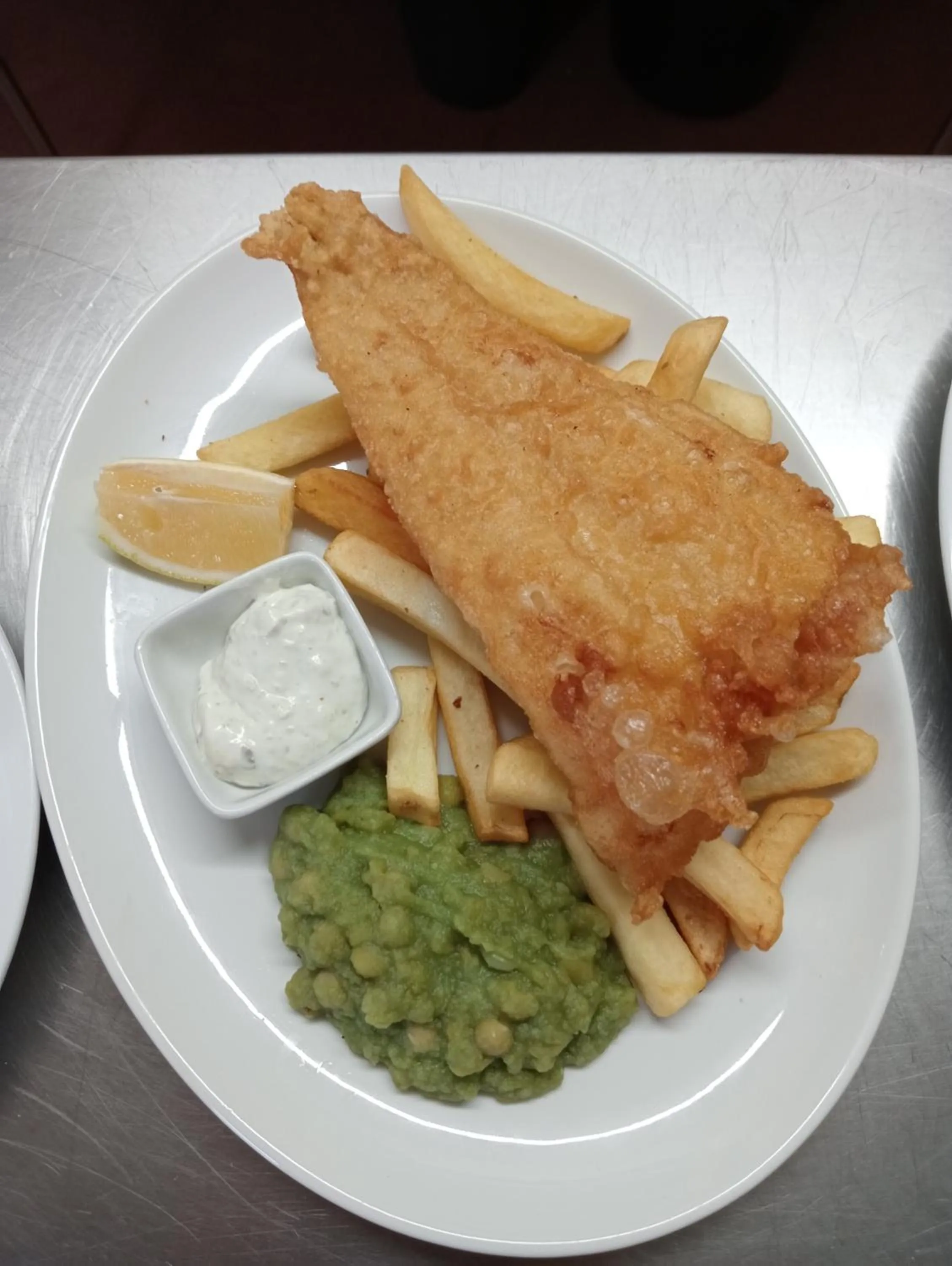 Restaurant/places to eat in THE KINGS ARMS INN