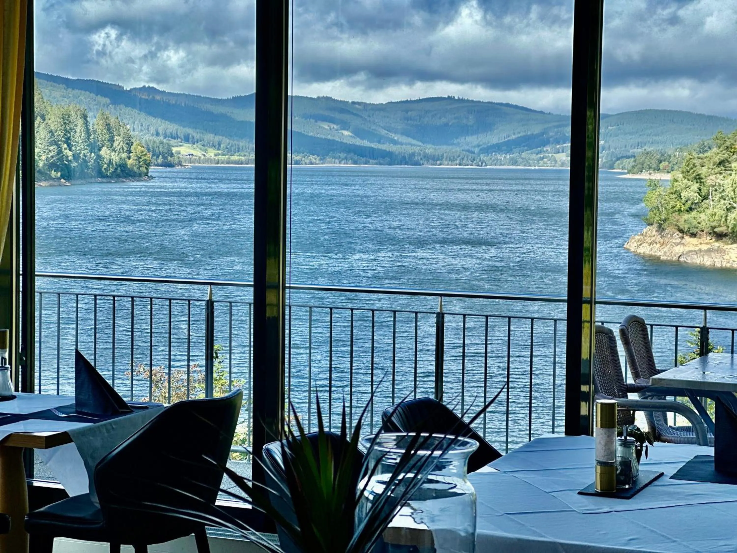 Restaurant/places to eat in Seehotel Hubertus