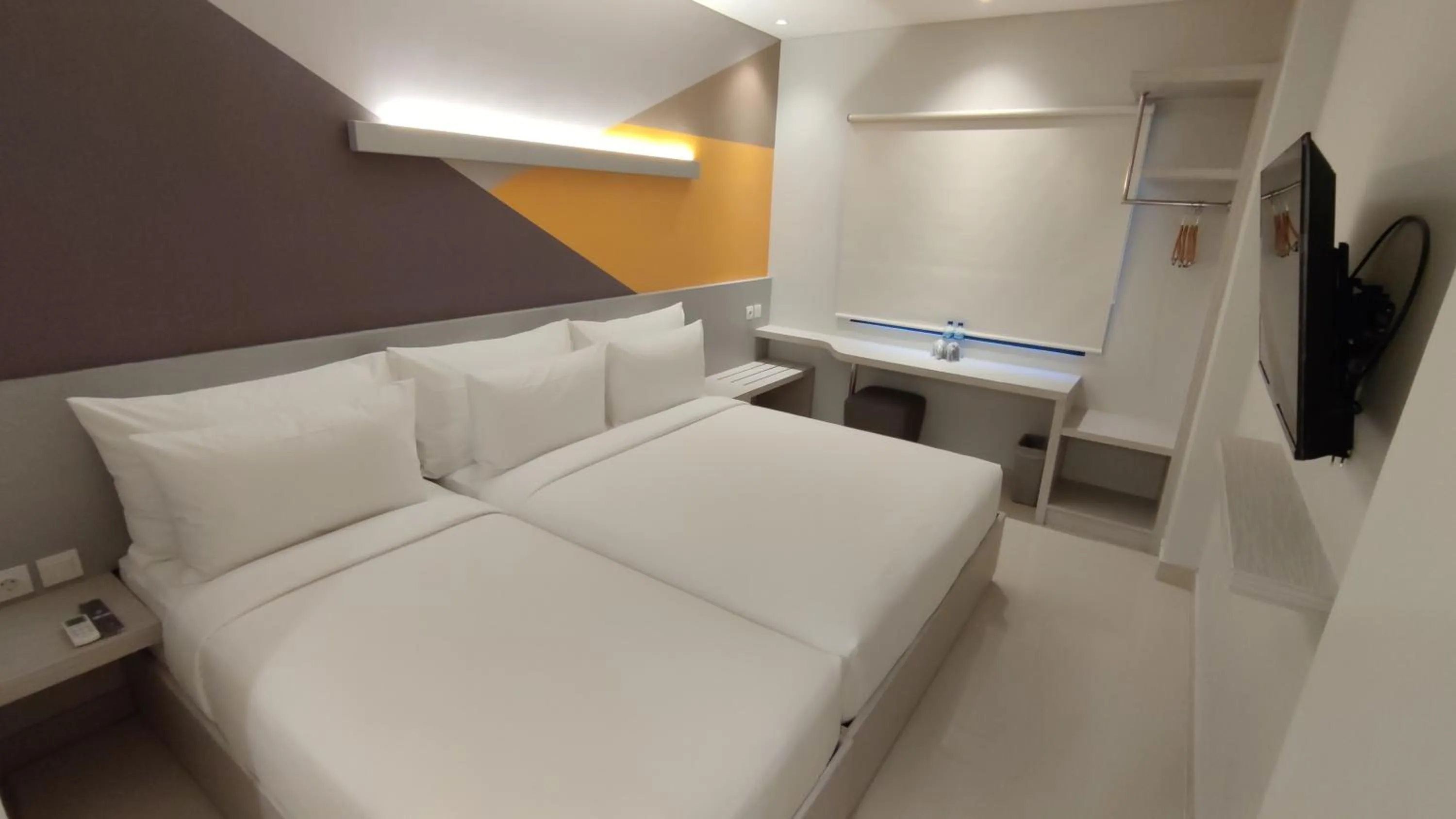 Bedroom, Bed in Agogo Downtown Hotel Surabaya