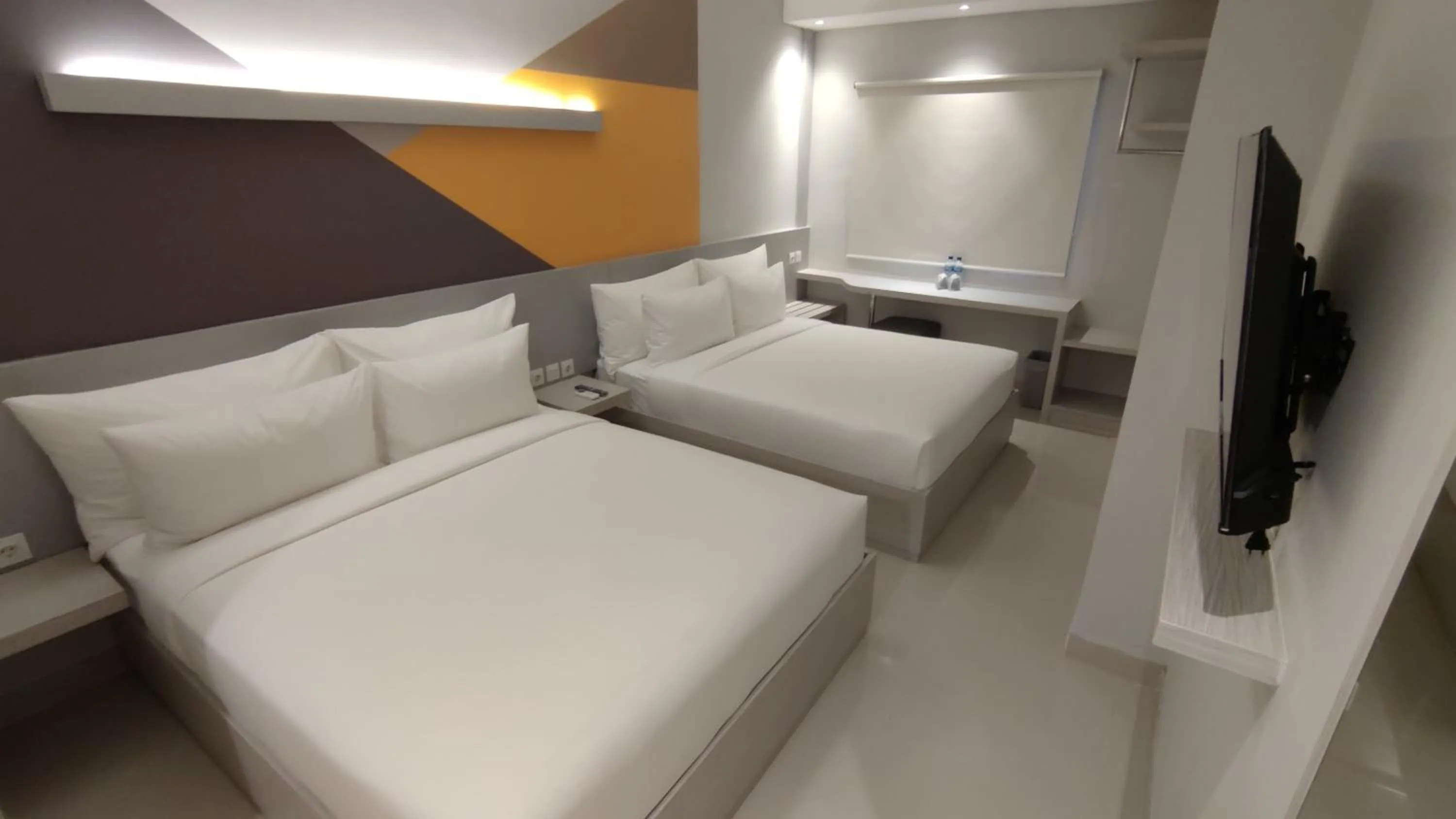 Bedroom, Bed in Agogo Downtown Hotel Surabaya