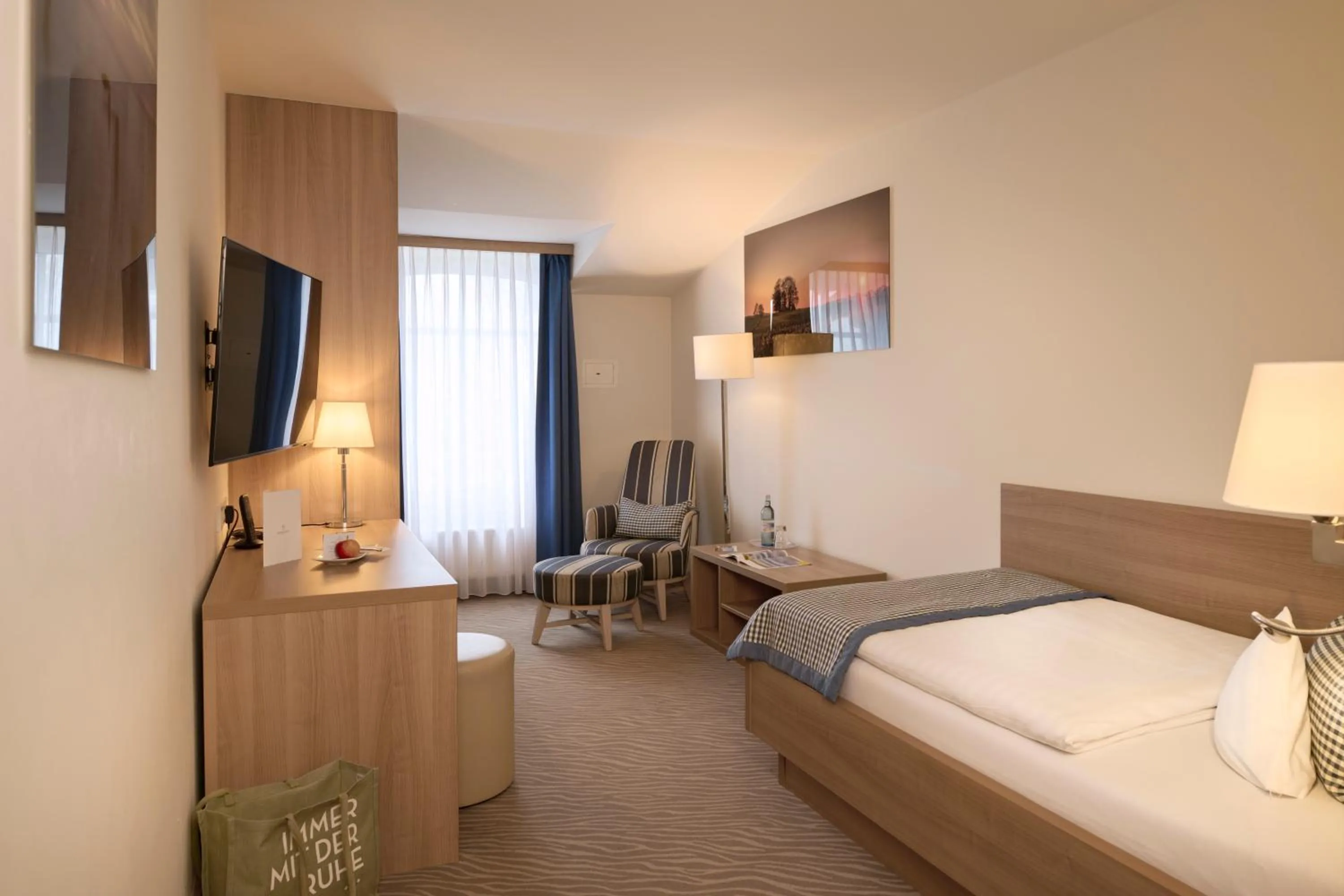 Photo of the whole room, Bed in Hotel Bernstein