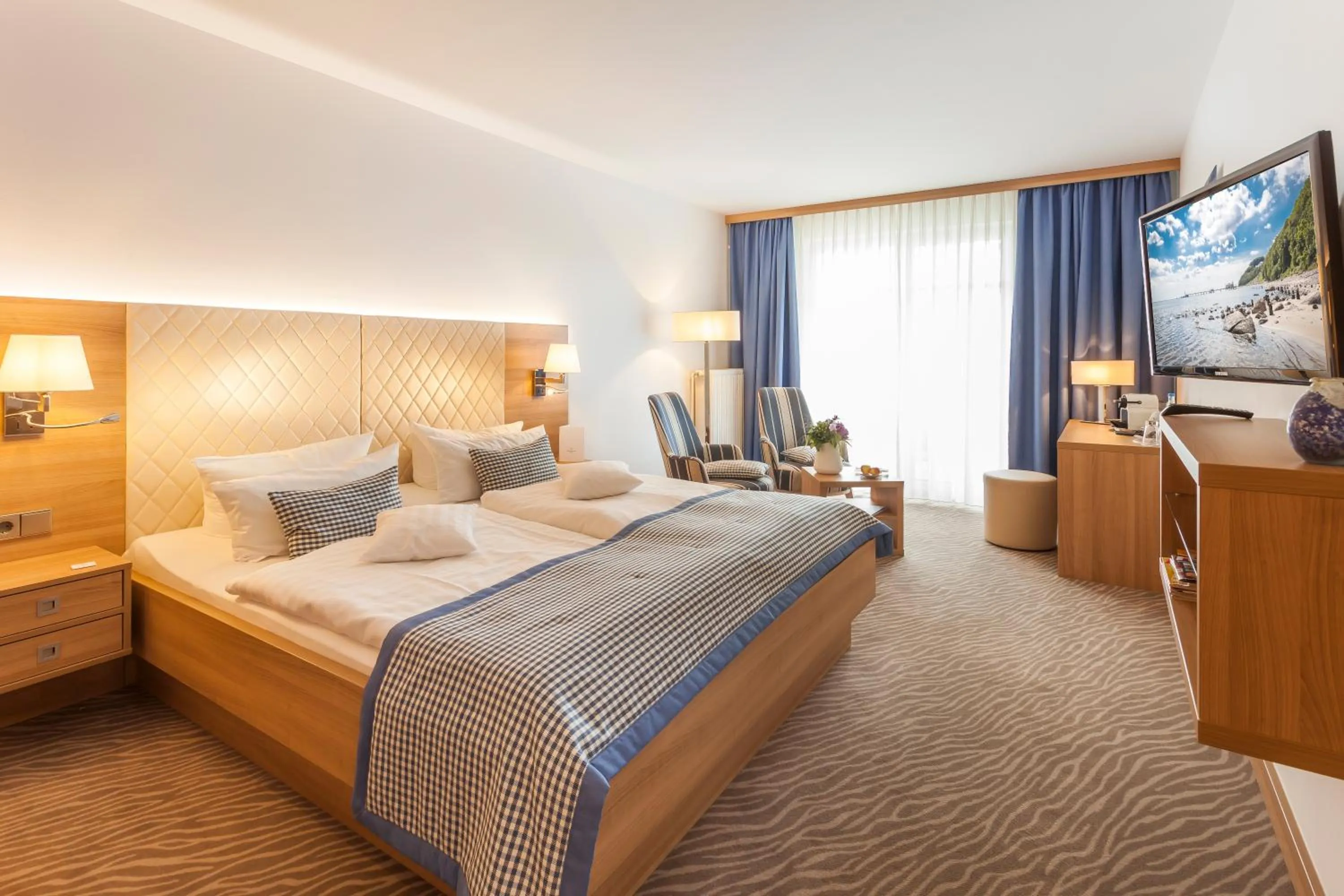 Photo of the whole room, Bed in Hotel Bernstein