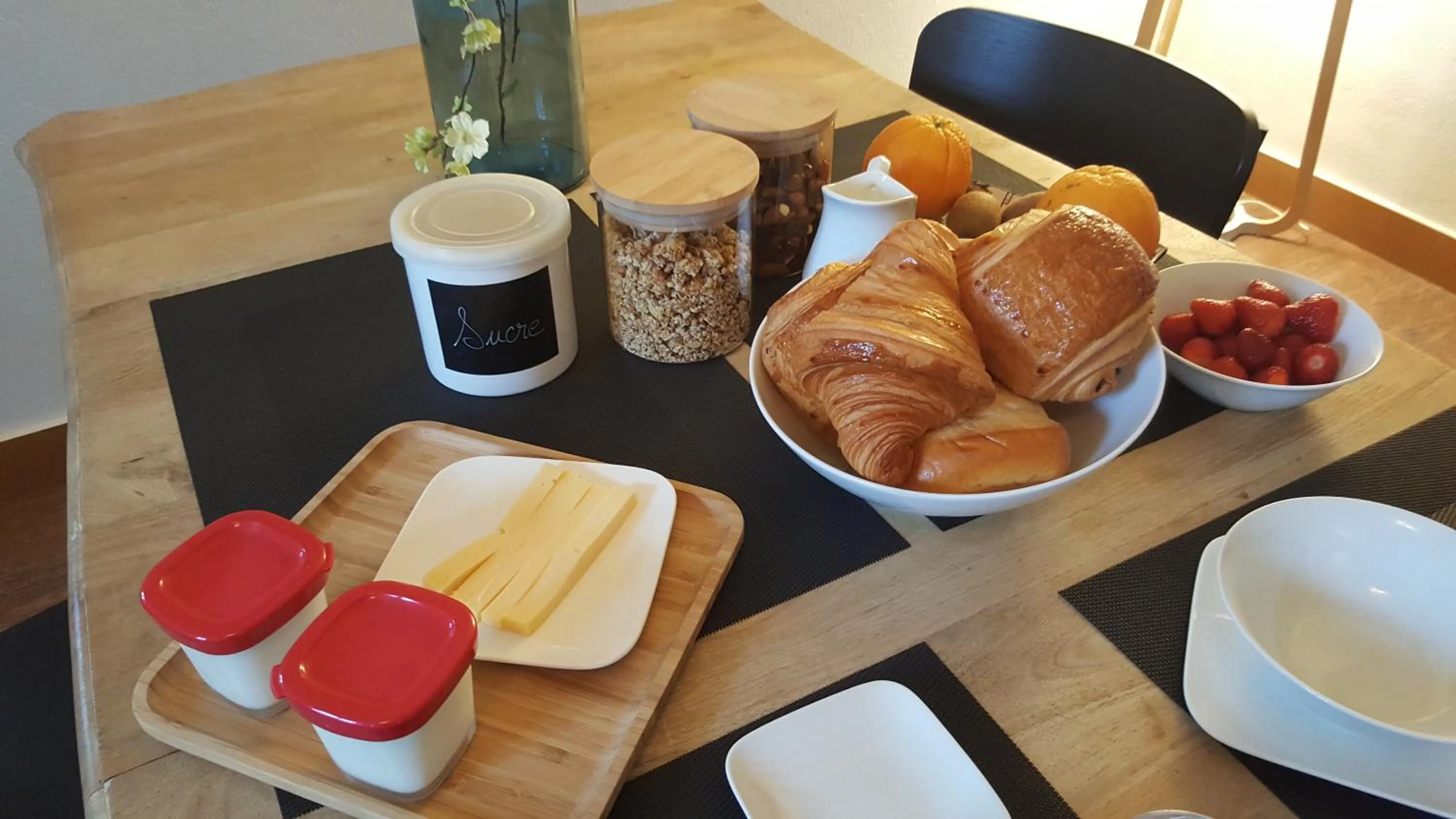 Breakfast in L'Aubinoise