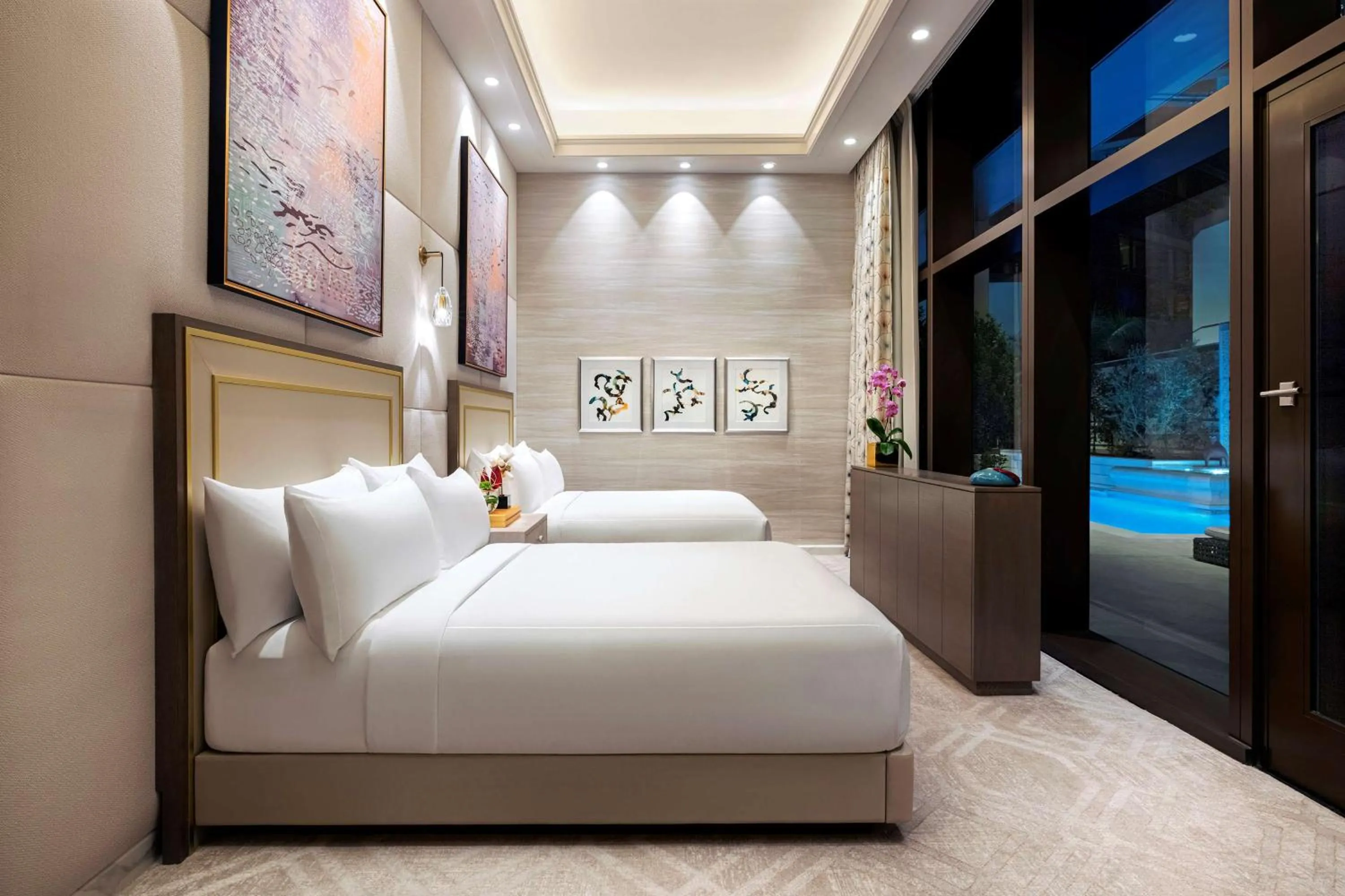 Bed in Crockfords Las Vegas, LXR Hotels & Resorts at Resorts World