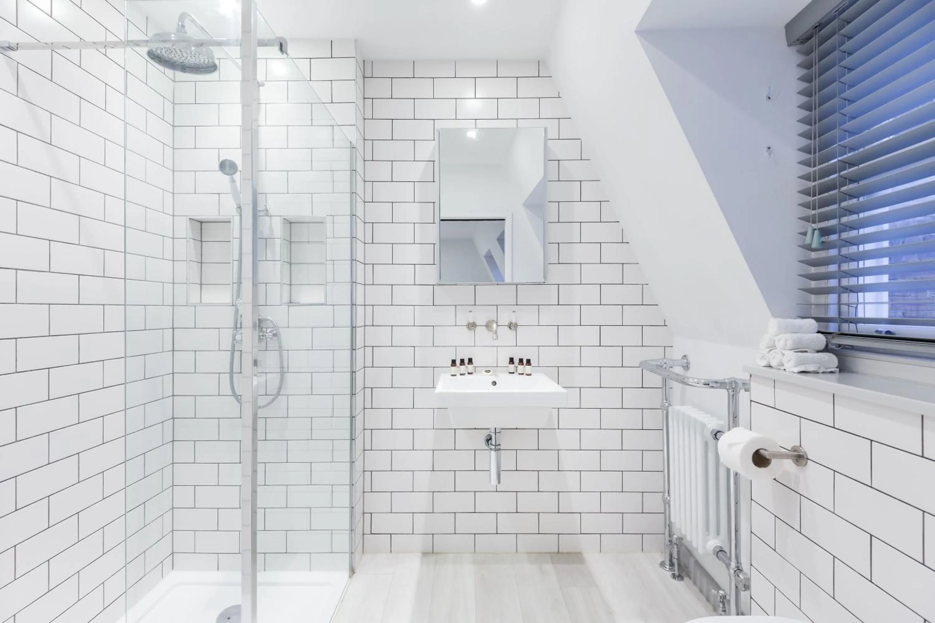 Shower in Urban Chic - Rathbone